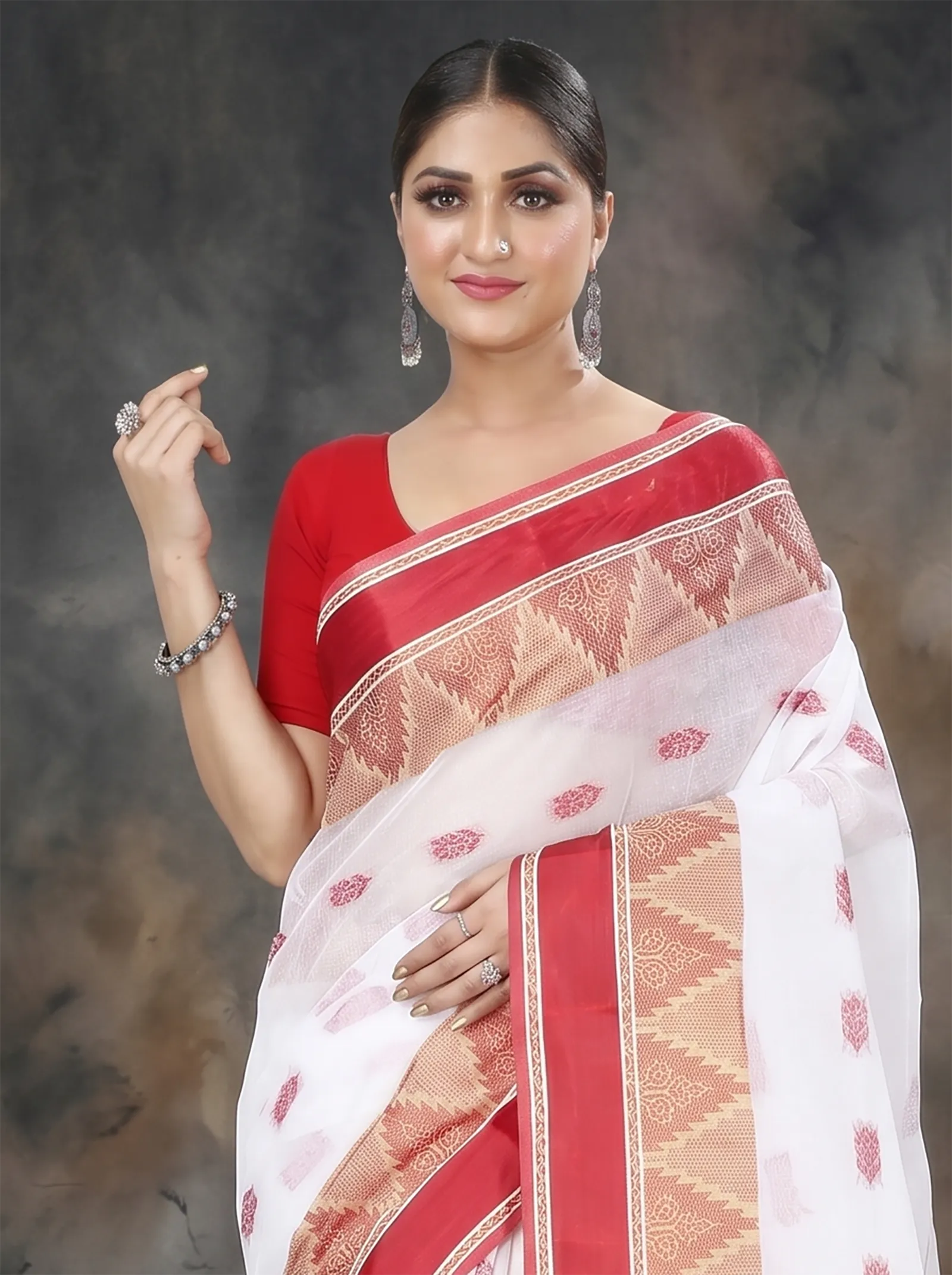 DipDiya Pure Cotton  Traditional Bengali White Red Artisan Crafted Sadasob Tant Saree