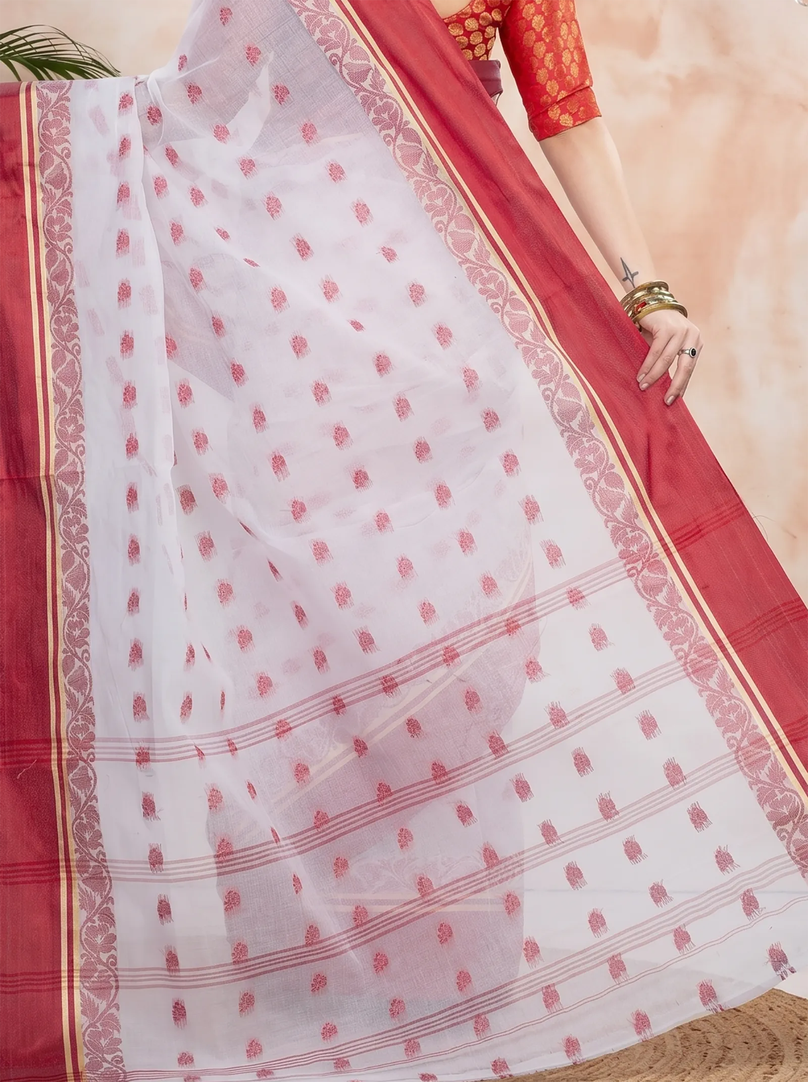 DipDiya Pure Cotton  Traditional Bengali White Red Artisan Crafted Sukla Velvet Tant Saree