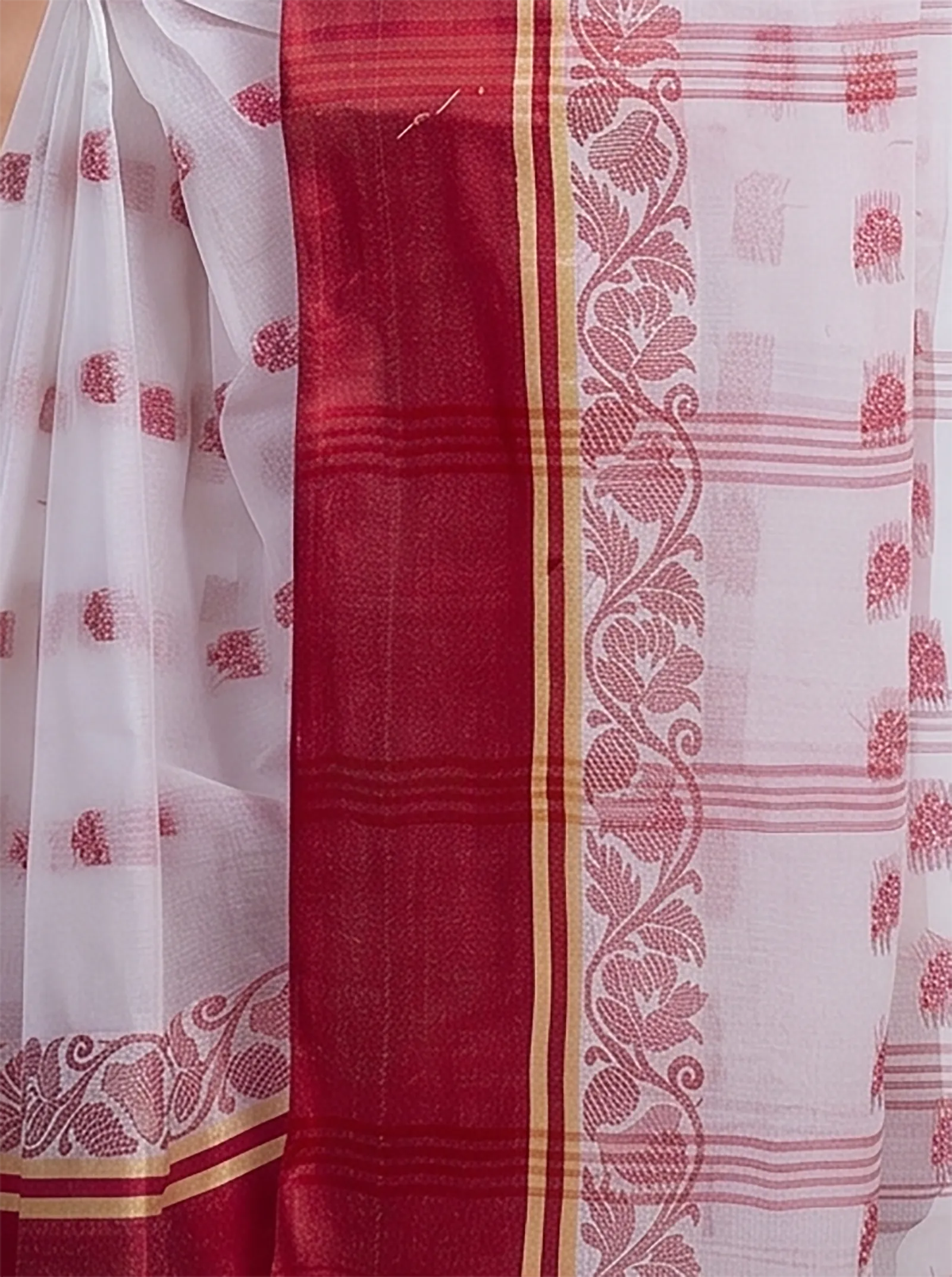 DipDiya Pure Cotton  Traditional Bengali White Red Artisan Crafted Sukla Velvet Tant Saree