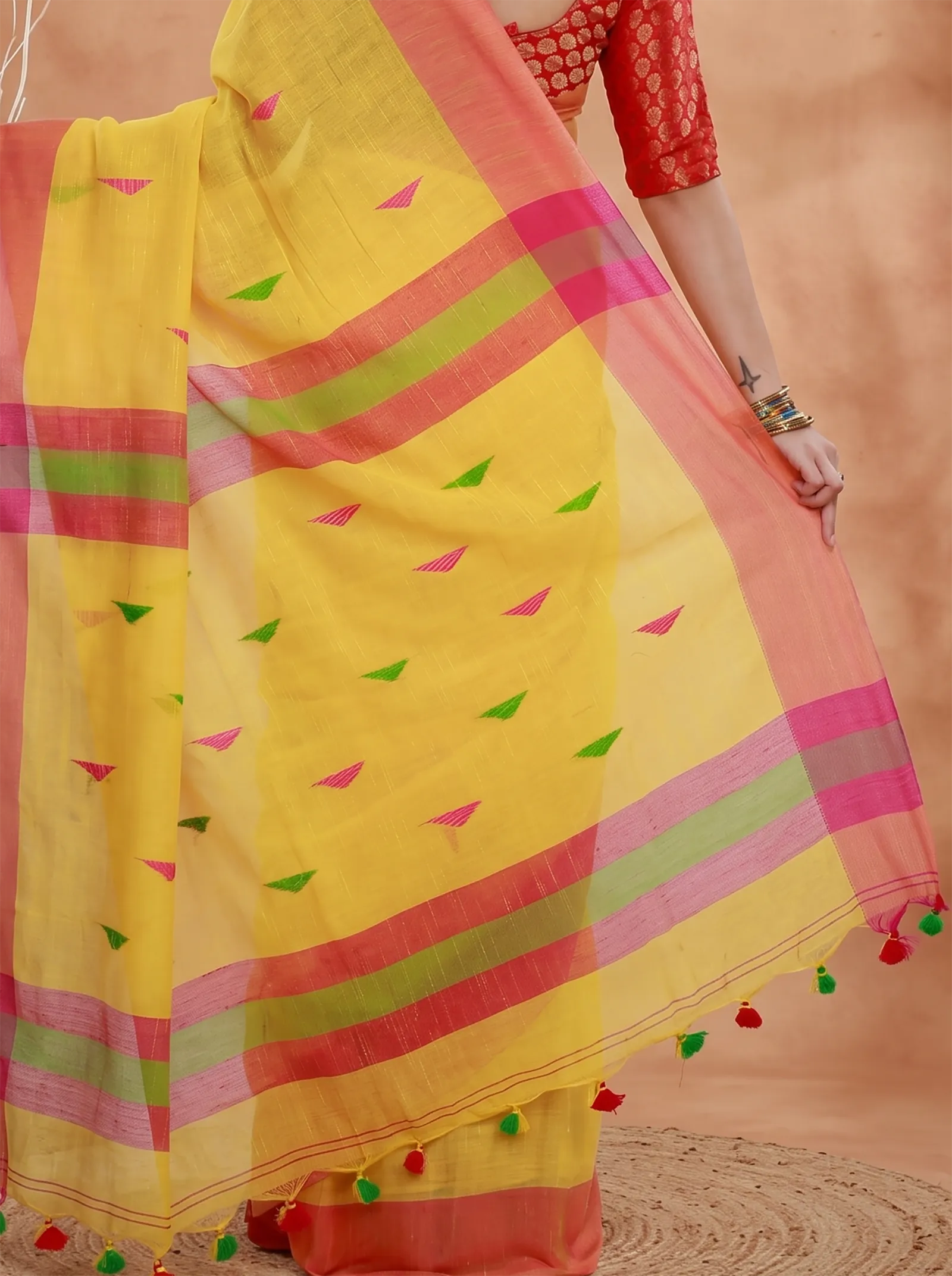 DipDiya Pure Cotton  Traditional Bengali Yellow Artisan Crafted Clasic Thann Handloom Saree
