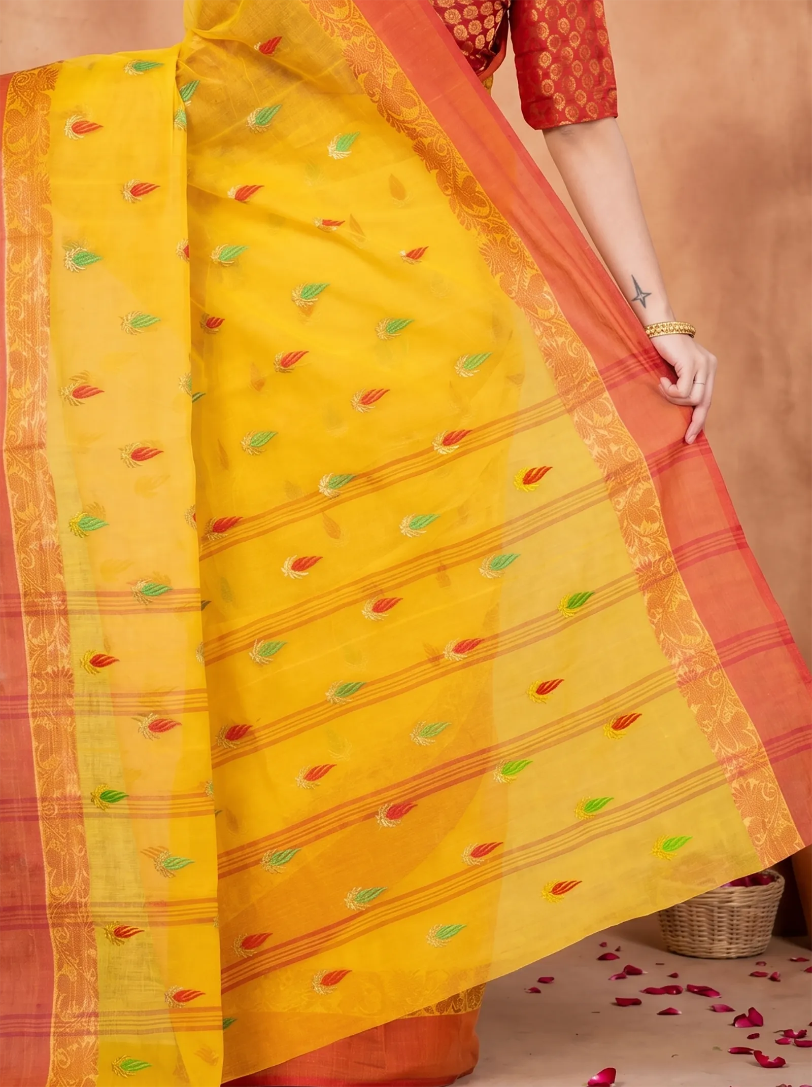 DipDiya Pure Cotton  Traditional Bengali Yellow Artisan Crafted Clasic Than Embroidery Tant Saree