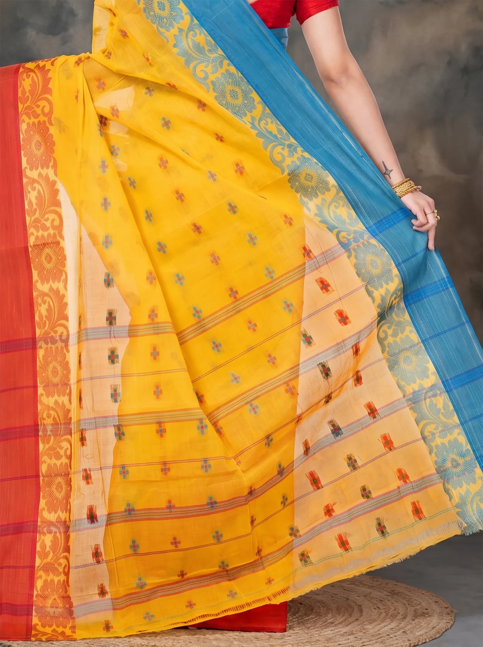 DipDiya Pure Cotton  Traditional Bengali Yellow Artisan Crafted Ganga Jamuna Latapar Tant Saree
