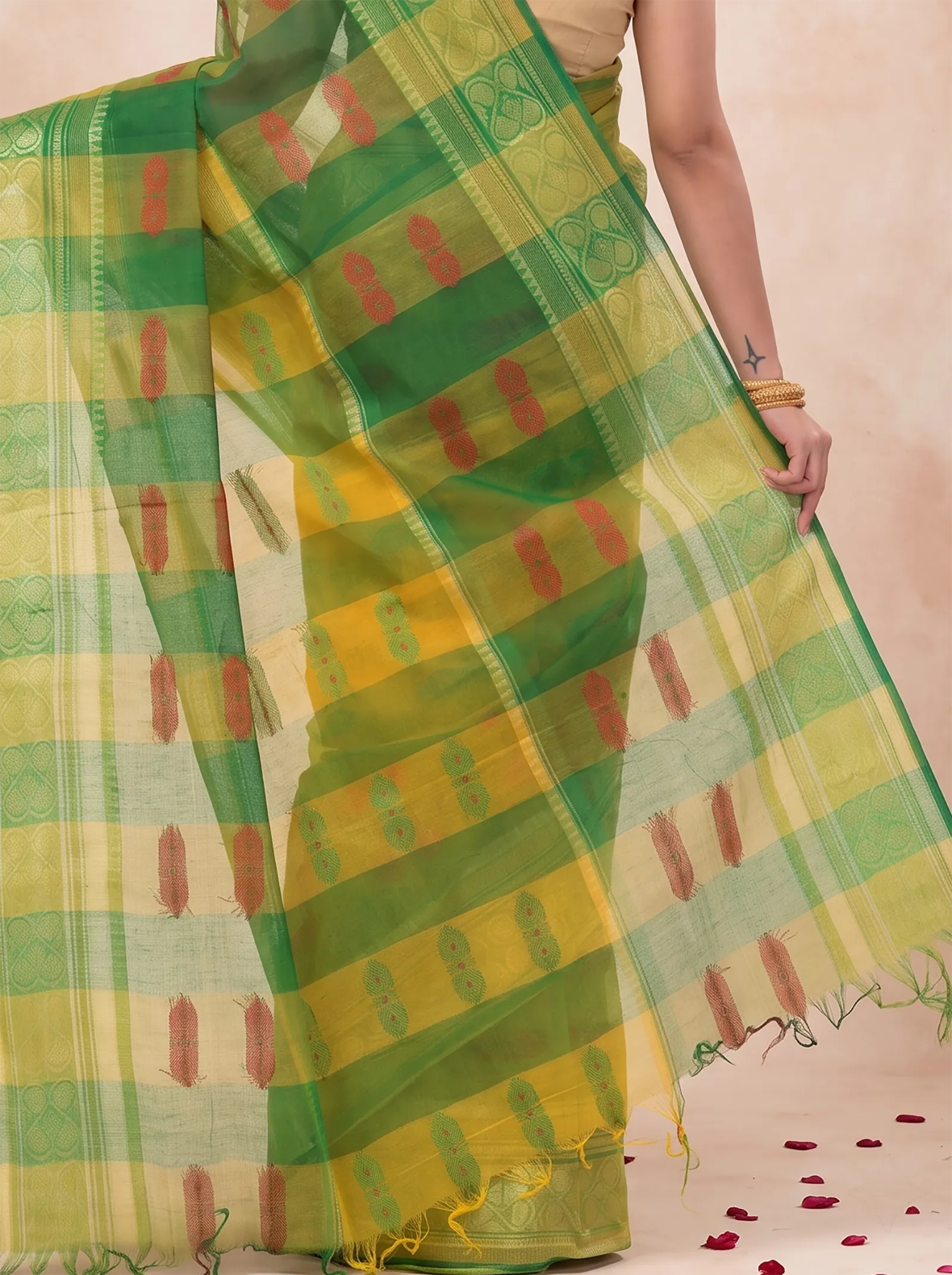 DipDiya Pure Cotton  Traditional Bengali Yellow Green Artisan Crafted Raj Nandi Tant Saree