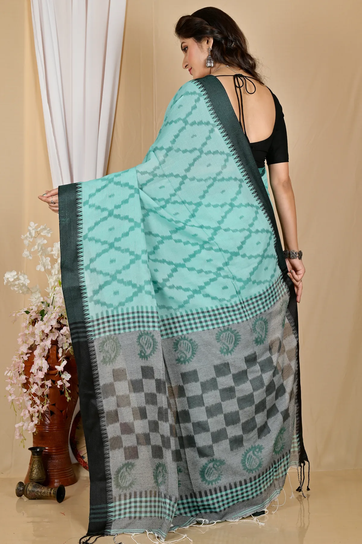 DipDiya Pure Cotton Turquoise Green Seuma Timeless Elegance Handloom Sarees