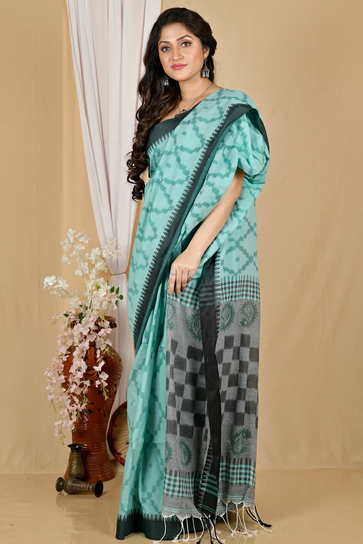 DipDiya Pure Cotton Turquoise Green Seuma Timeless Elegance Handloom Sarees