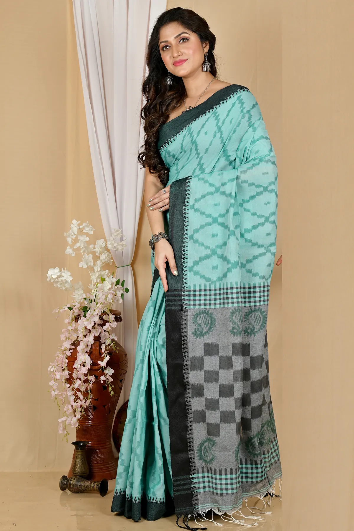 DipDiya Pure Cotton Turquoise Green Seuma Timeless Elegance Handloom Sarees