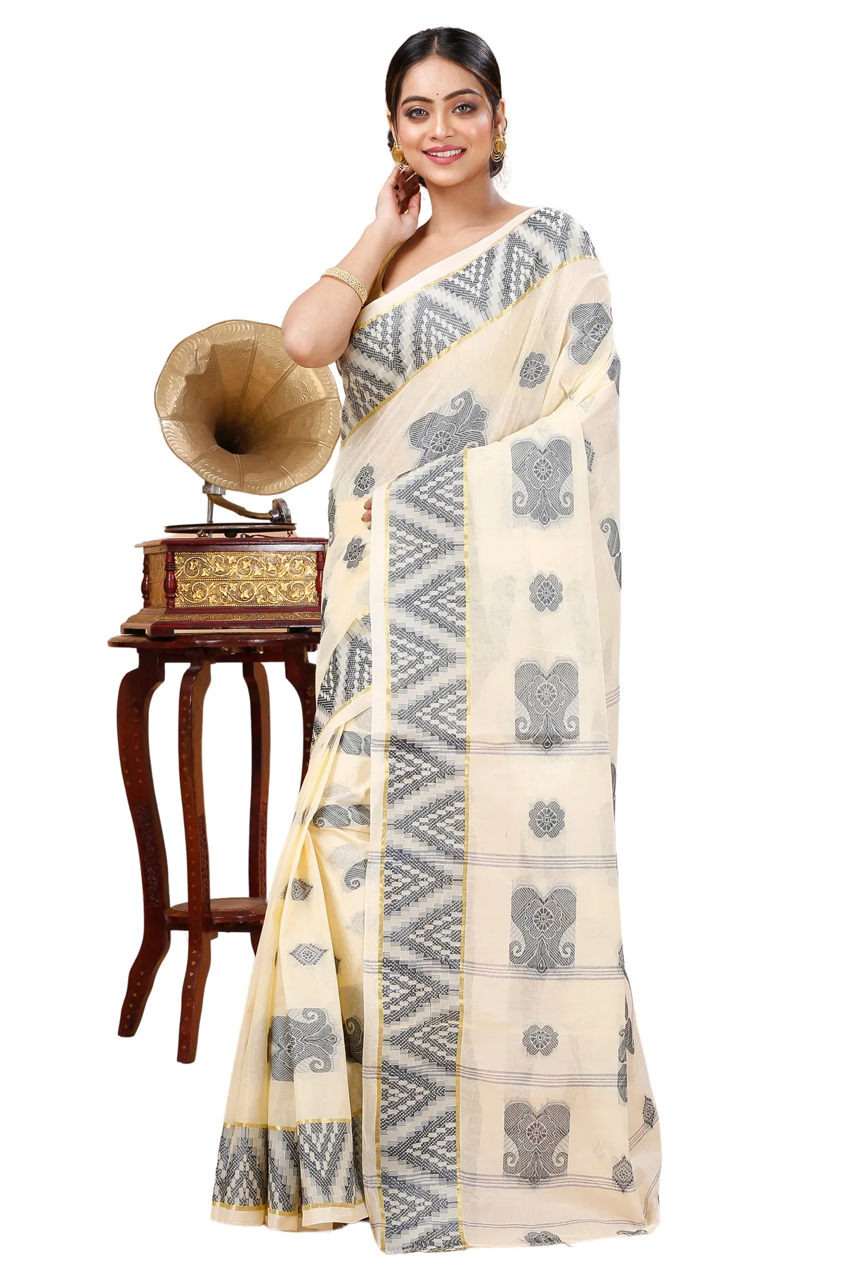 DipDiya Pure Cotton White Black Gargi Essence of Bengal Tant Sarees