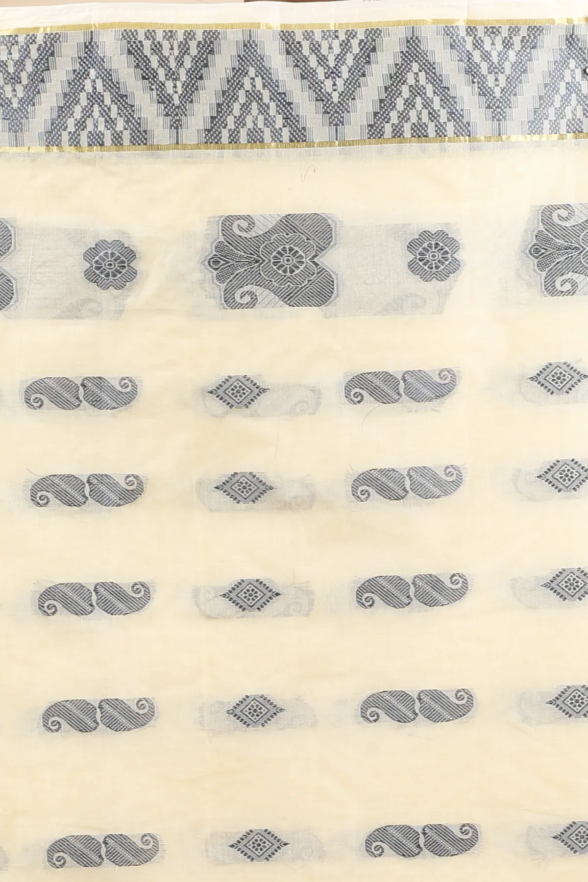 DipDiya Pure Cotton White Black Gargi Essence of Bengal Tant Sarees
