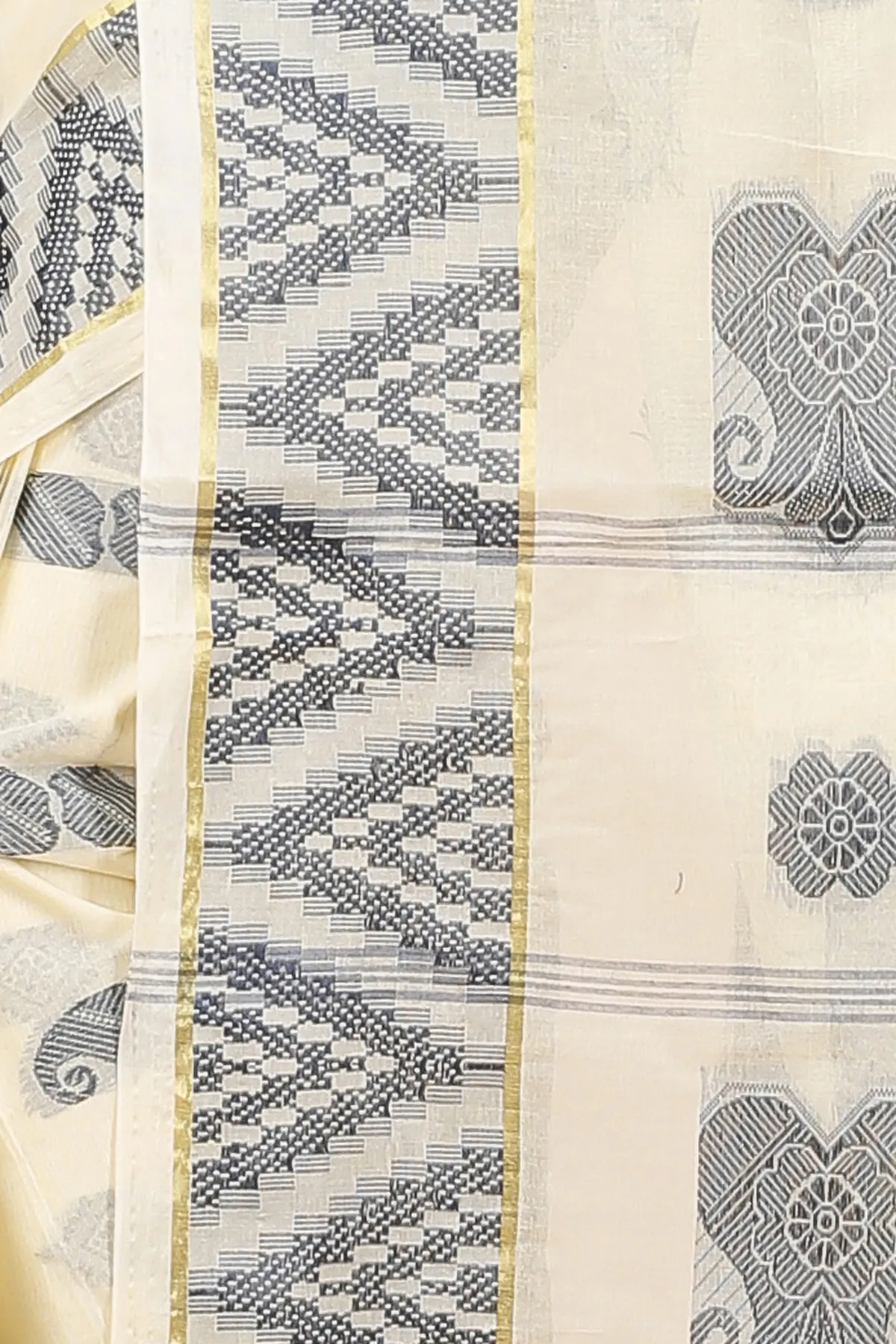 DipDiya Pure Cotton White Black Gargi Essence of Bengal Tant Sarees