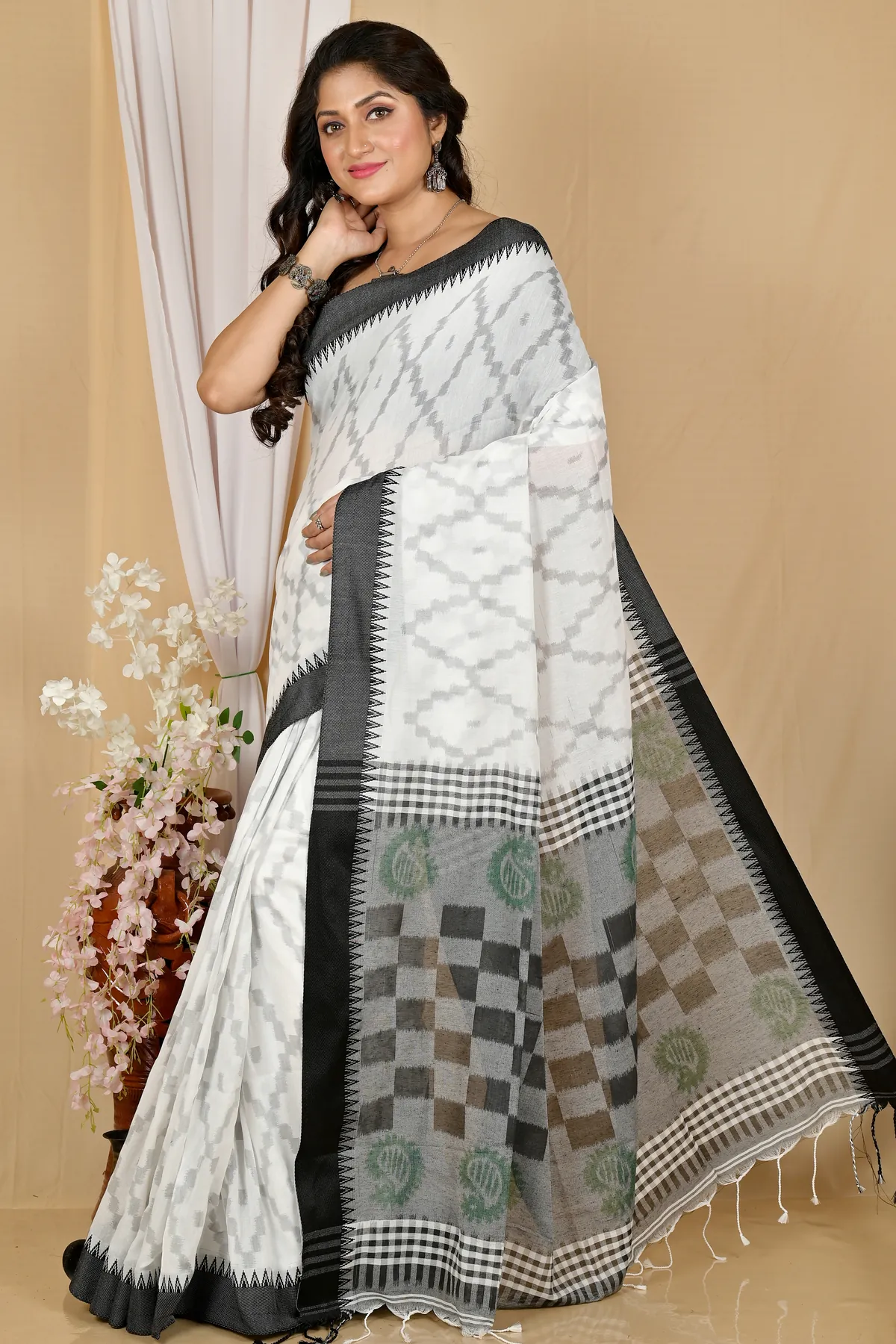 DipDiya Pure Cotton White Black Seuma Traditional Elegance Handloom Sarees