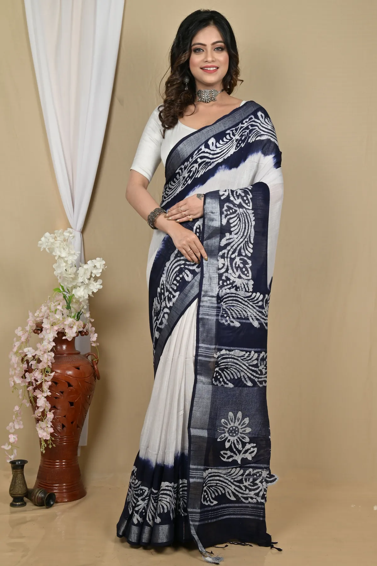 DipDiya Pure Cotton White Blue Batikato Classic Grace Batik Print Sarees