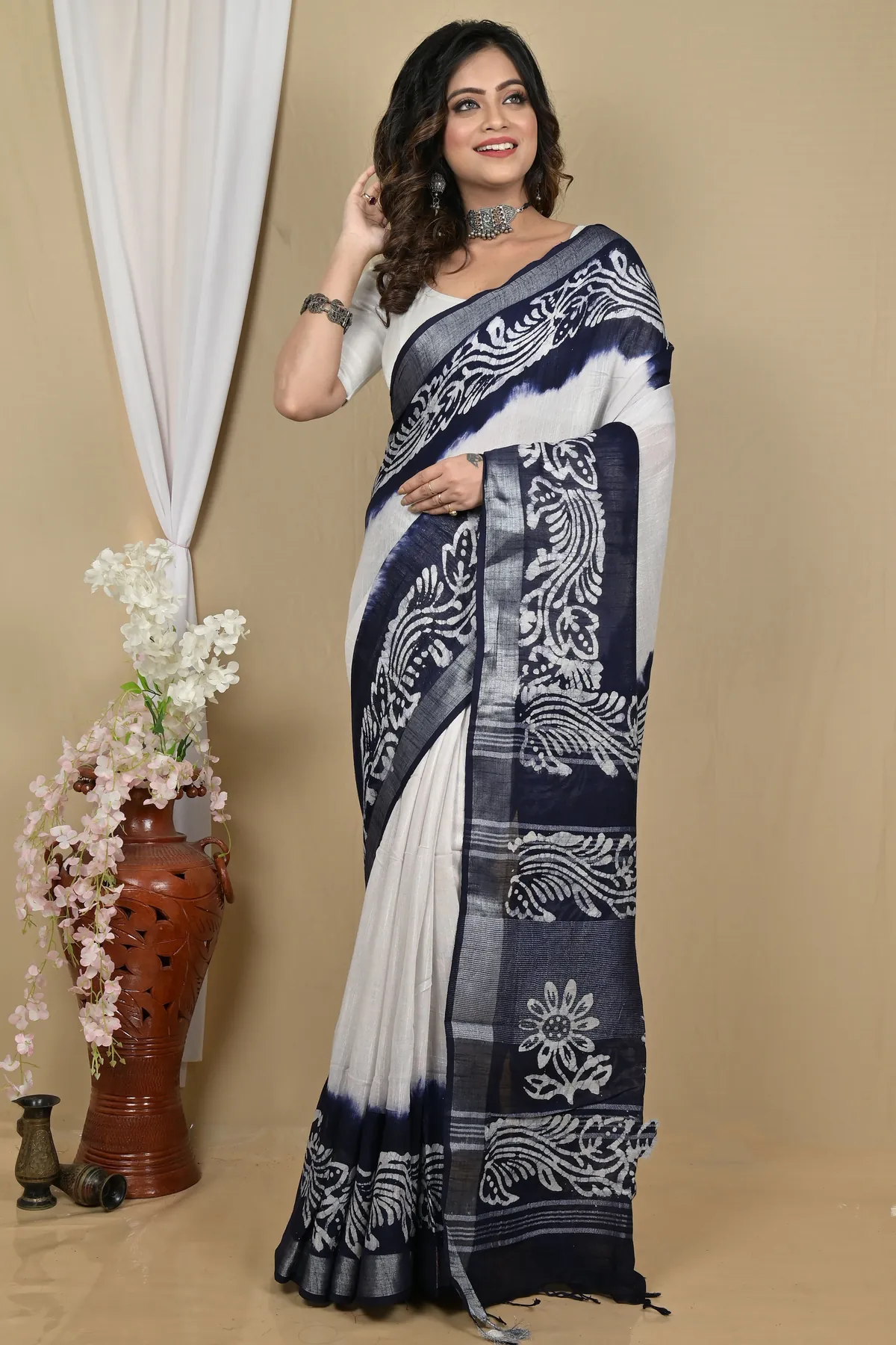DipDiya Pure Cotton White Blue Batikato Classic Grace Batik Print Sarees