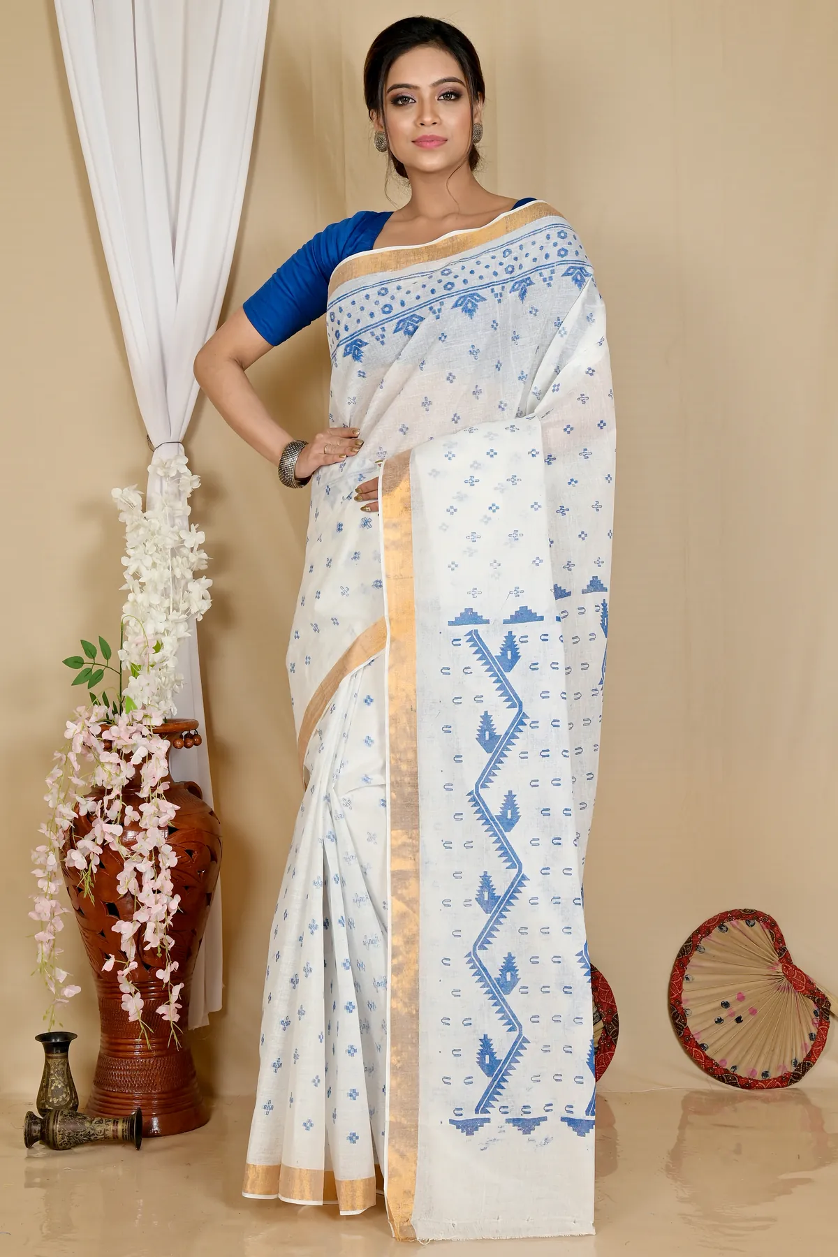 DipDiya Pure Cotton White Blue Ekta Print Crafted in Bengal Printed Tant Sarees