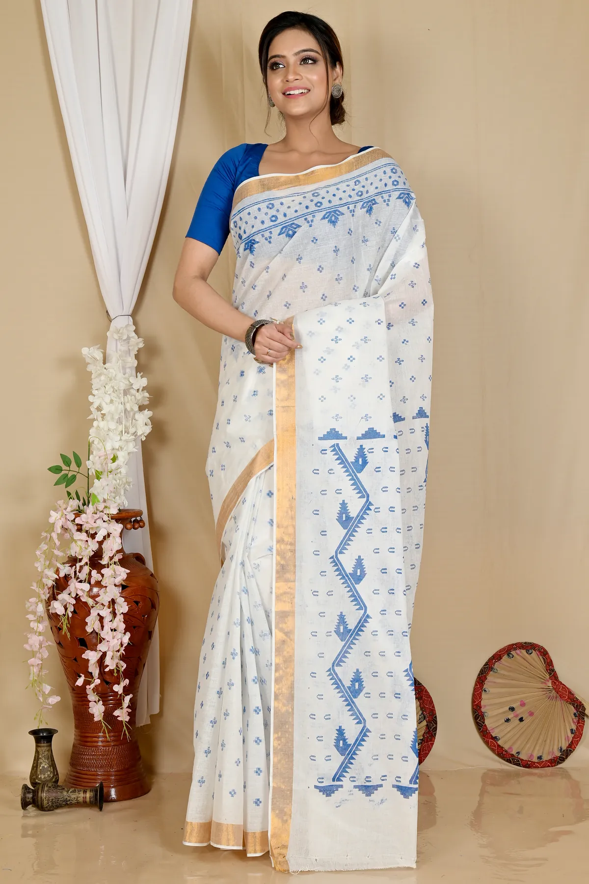 DipDiya Pure Cotton White Blue Ekta Print Crafted in Bengal Printed Tant Sarees