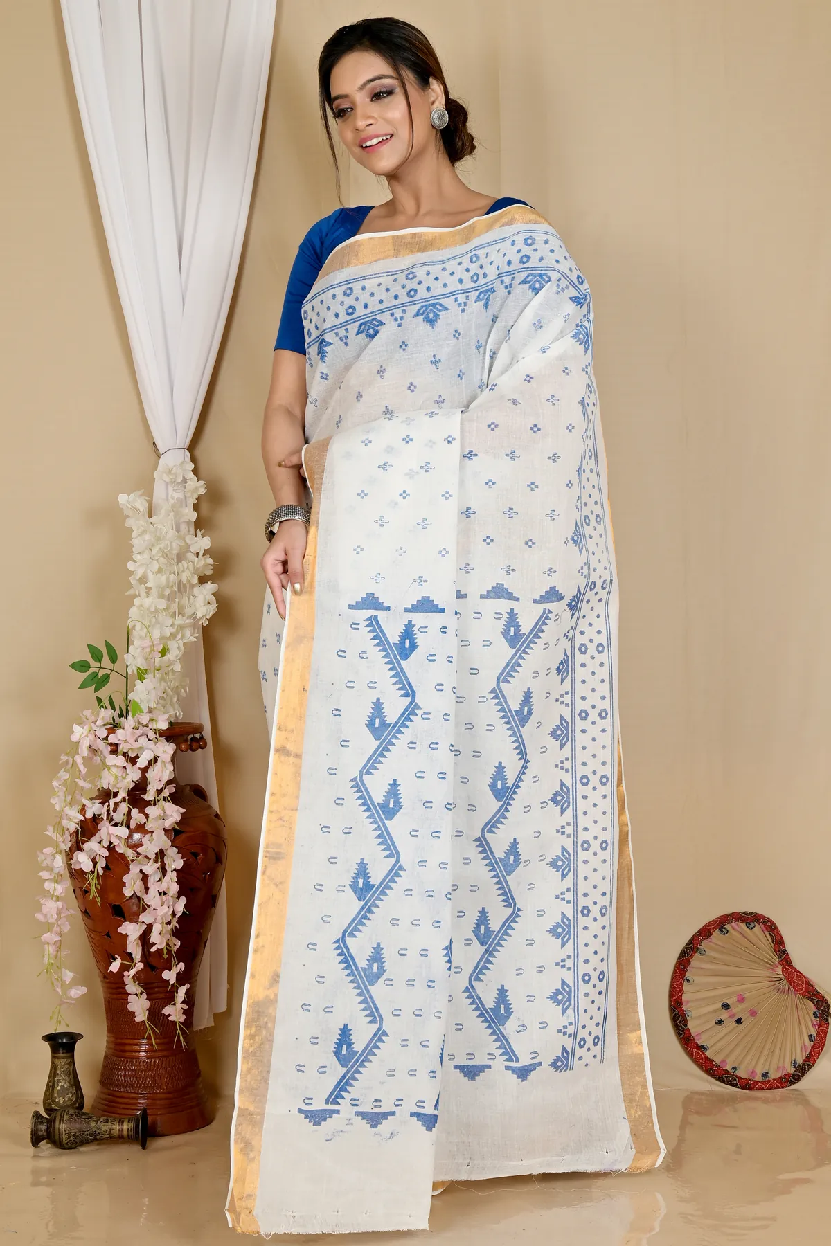 DipDiya Pure Cotton White Blue Ekta Print Crafted in Bengal Printed Tant Sarees