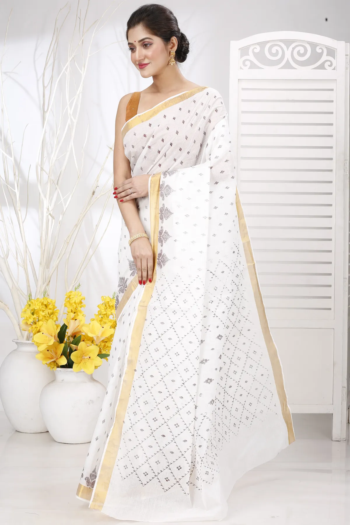 DipDiya Pure Cotton White Brown Ekant Print Classic Bengali Printed Tant Sarees
