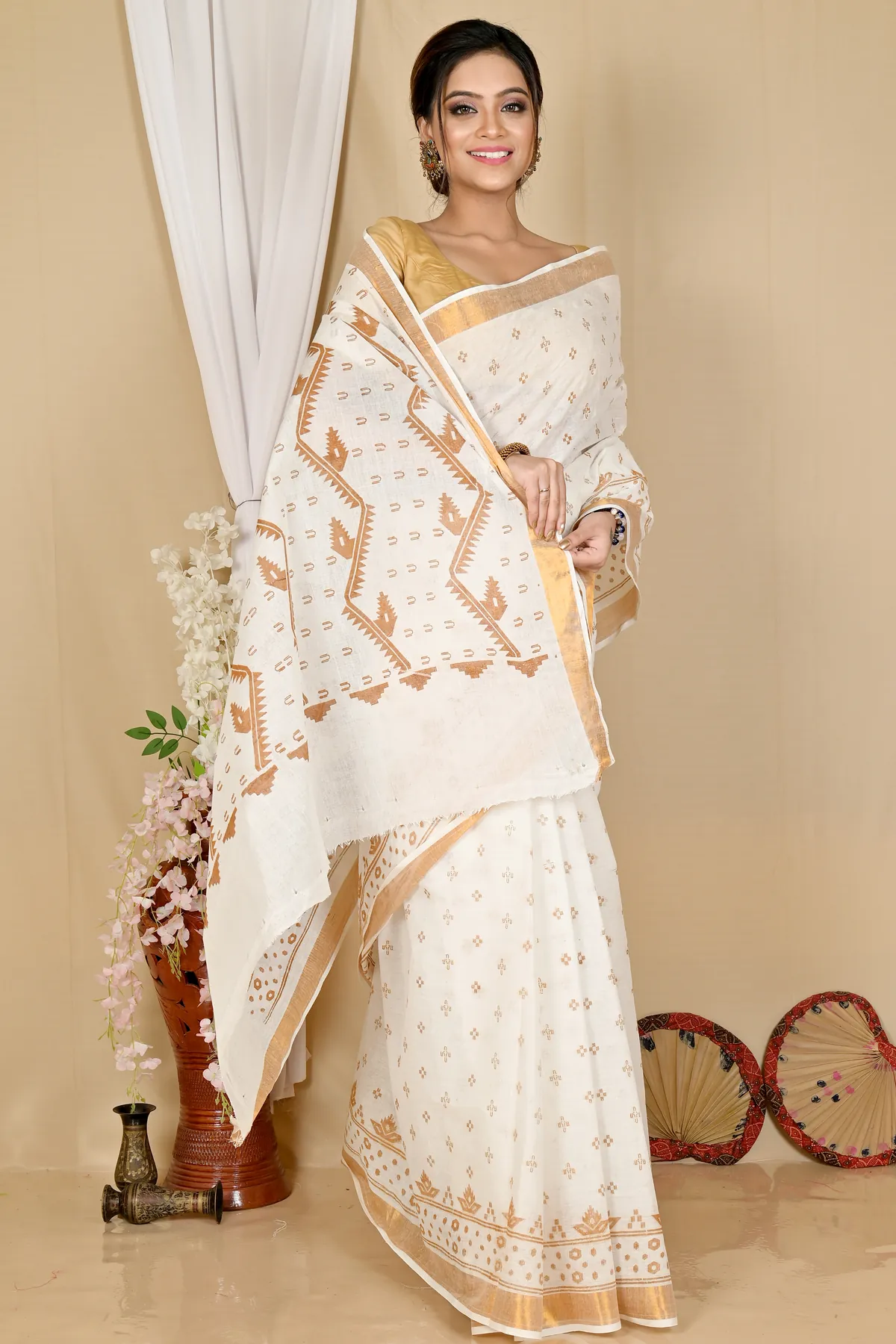 DipDiya Pure Cotton White Brown Ekta Print Classic Bengali Printed Tant Sarees
