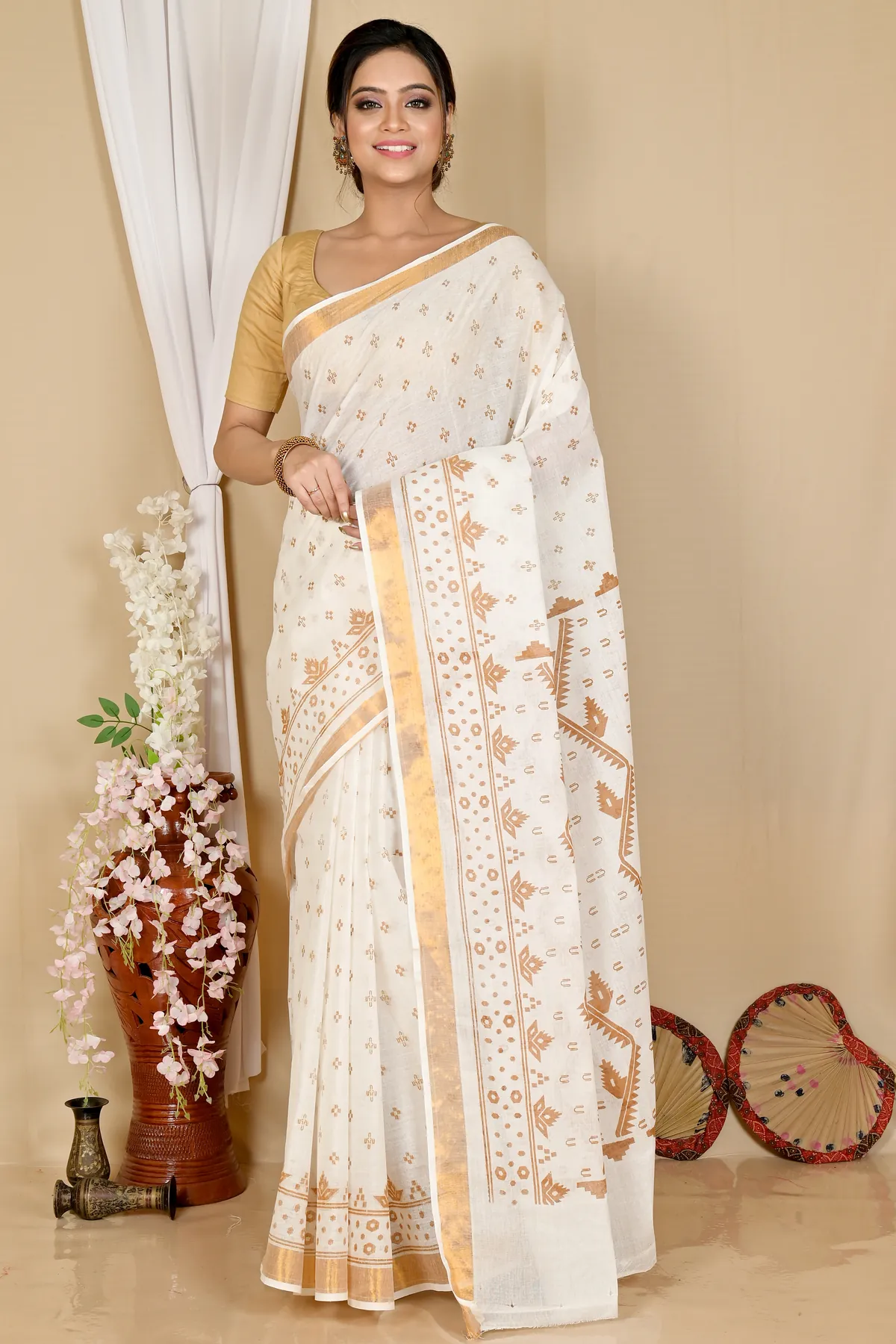 DipDiya Pure Cotton White Brown Ekta Print Classic Bengali Printed Tant Sarees