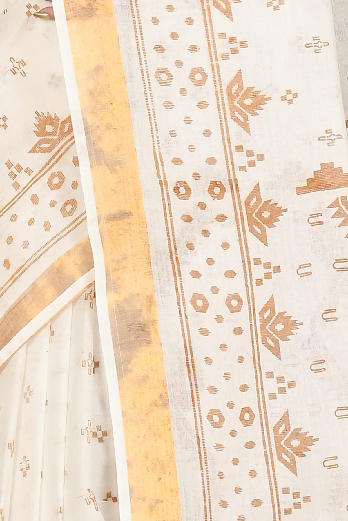 DipDiya Pure Cotton White Brown Ekta Print Classic Bengali Printed Tant Sarees