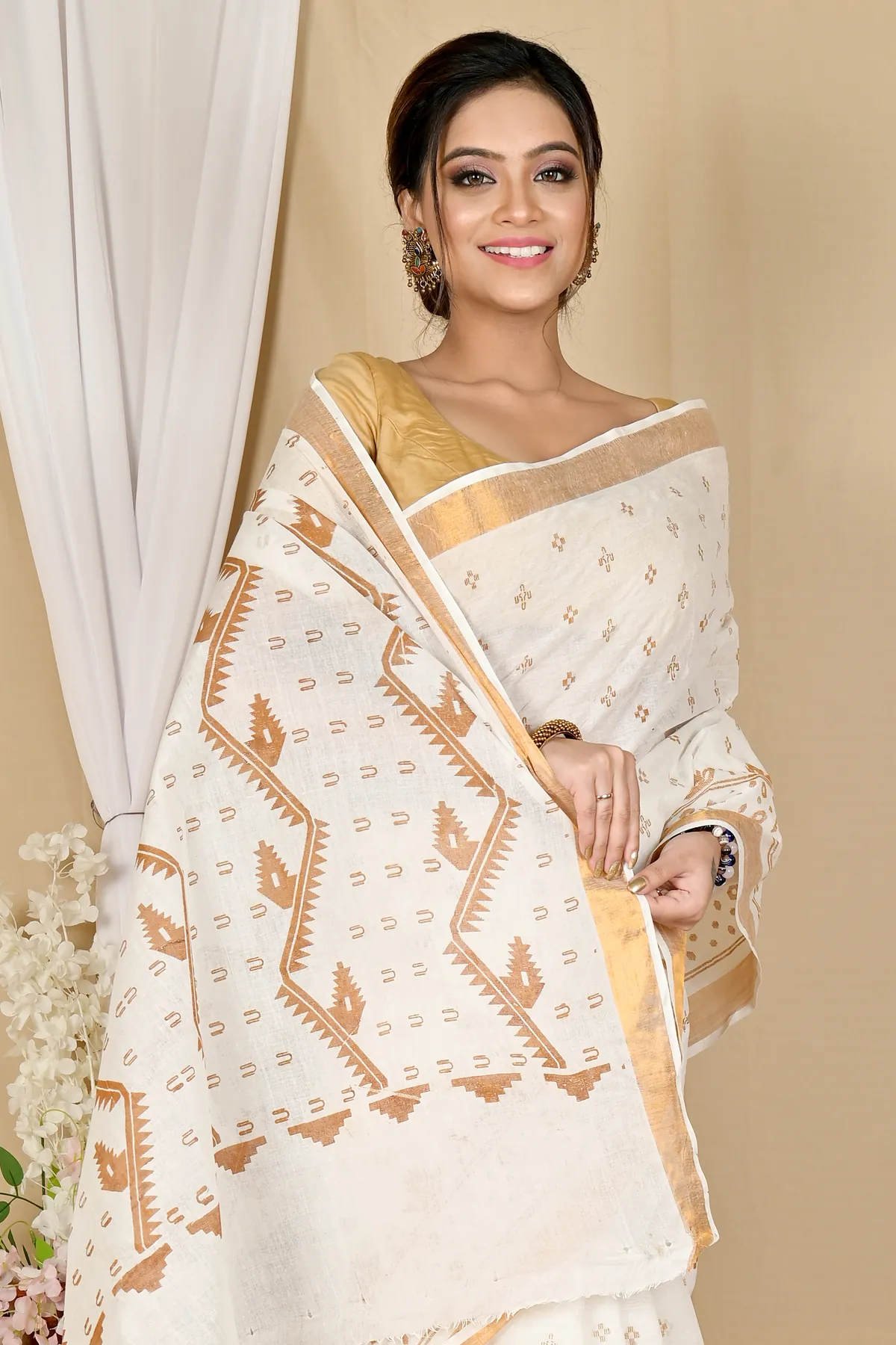 DipDiya Pure Cotton White Brown Ekta Print Classic Bengali Printed Tant Sarees
