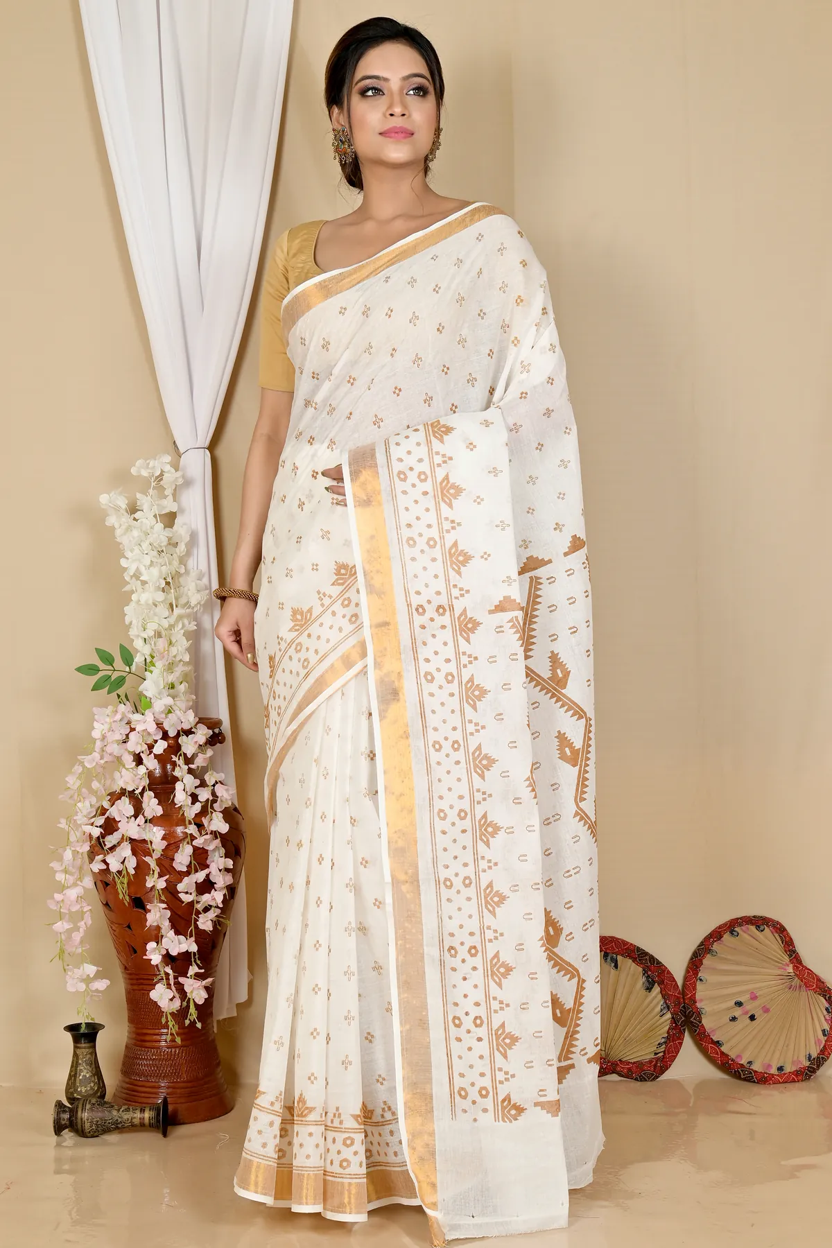 DipDiya Pure Cotton White Brown Ekta Print Classic Bengali Printed Tant Sarees