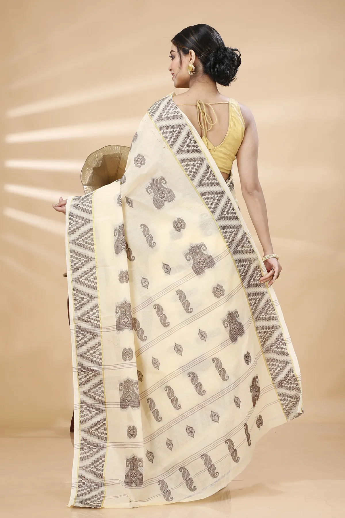 DipDiya Pure Cotton White Brown Gargi Classic Grace Tant Sarees