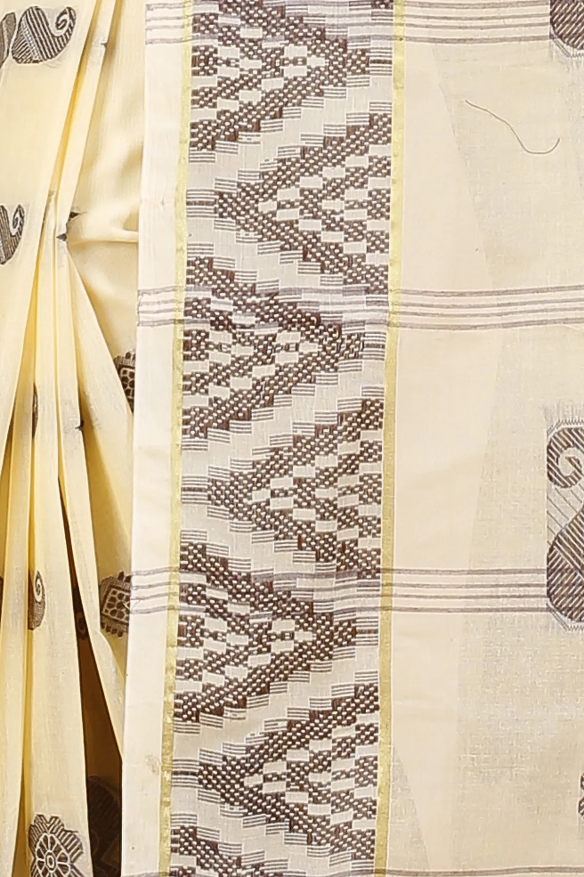 DipDiya Pure Cotton White Brown Gargi Classic Grace Tant Sarees