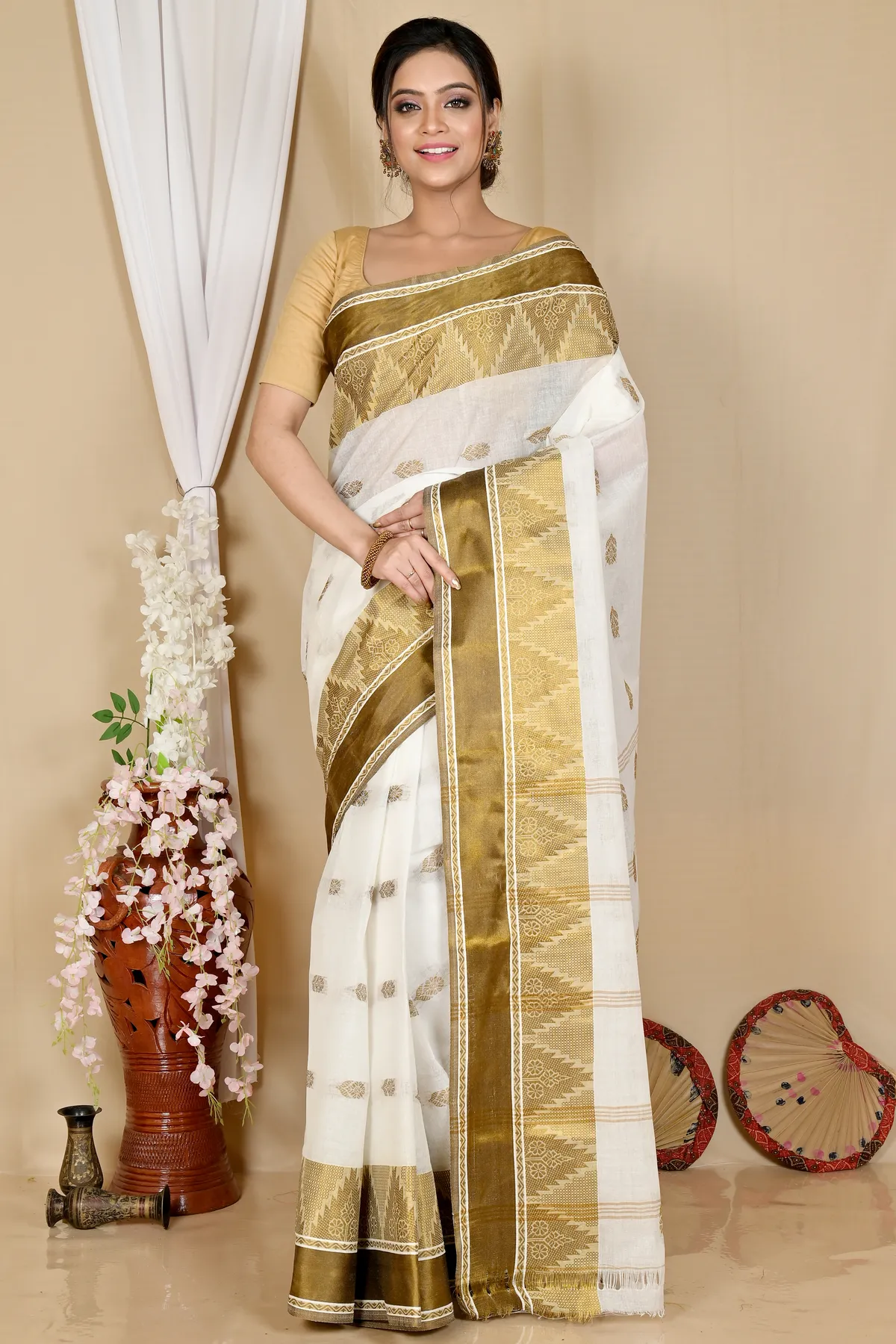 DipDiya Pure Cotton White Brown Sadasob Handloom Heritage Tant Sarees