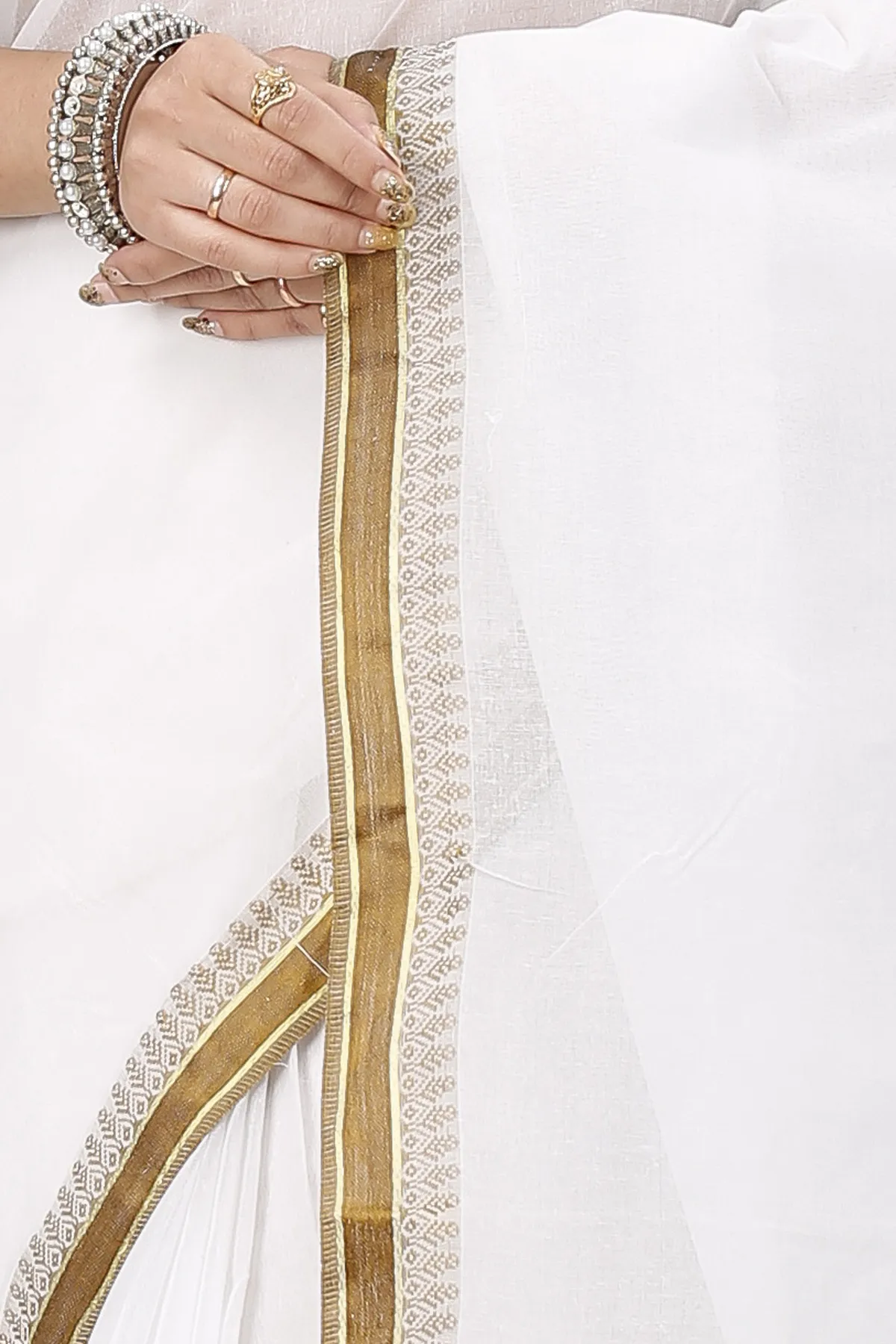 DipDiya Pure Cotton White Brown Subra Woven by Hand Tant Sarees