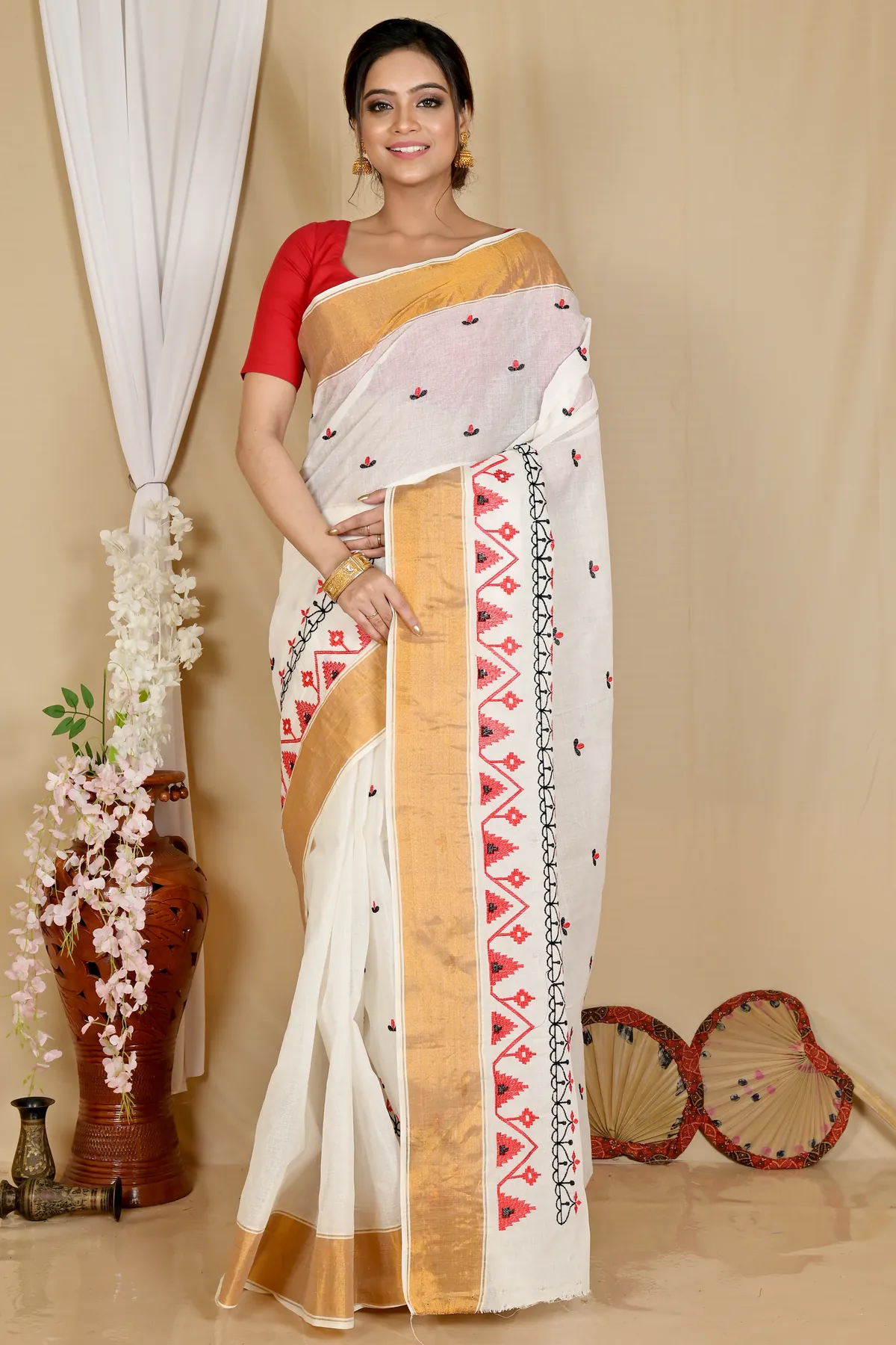 DipDiya Pure Cotton White Glold Leome Traditional Elegance Embroidery Tant Sarees