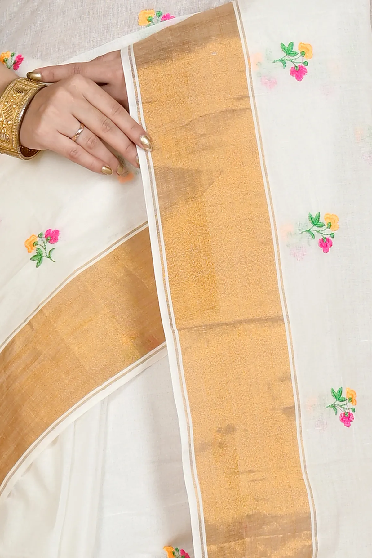 DipDiya Pure Cotton White Glold Leome Weaves with a Story Embroidery Tant Sarees