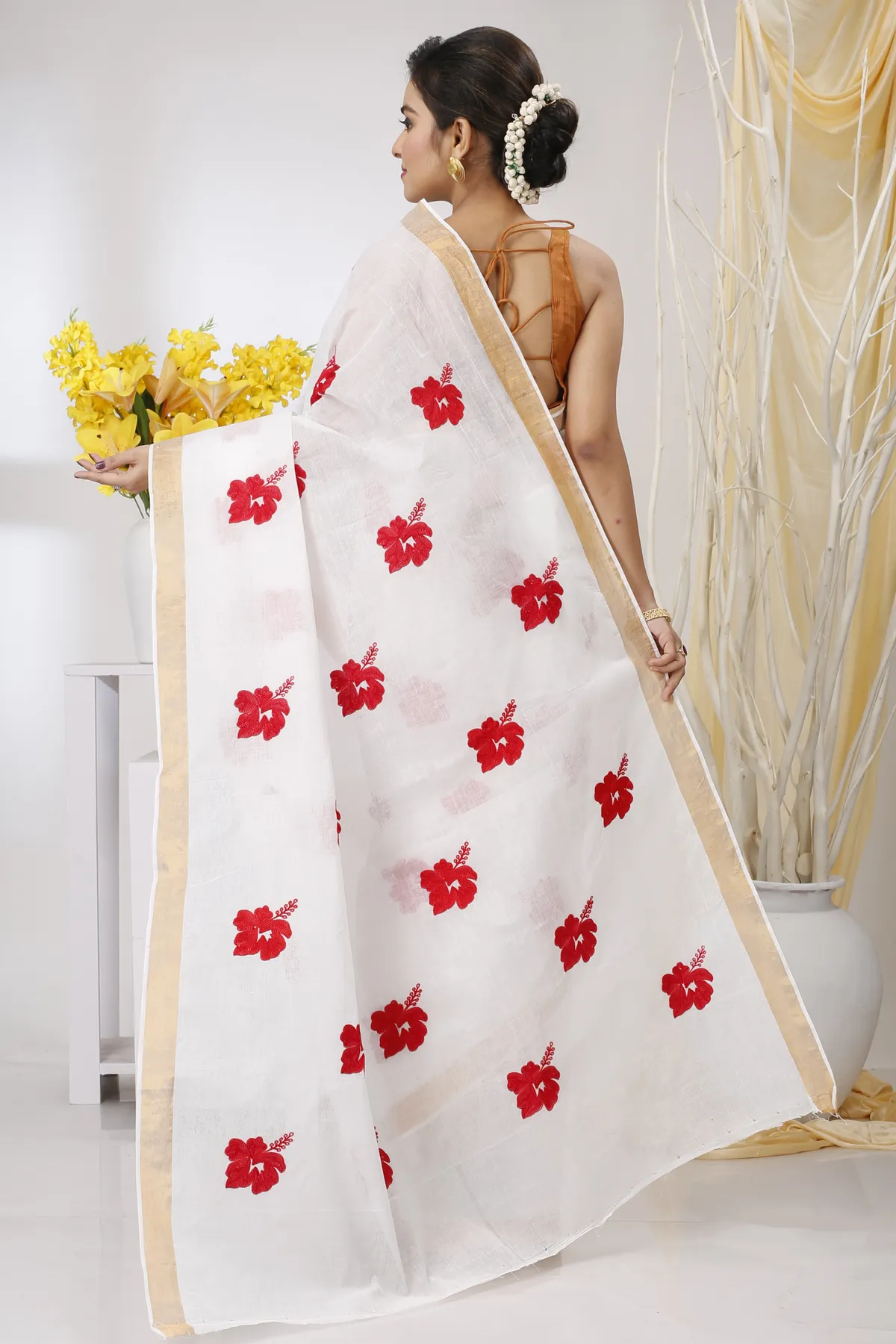 DipDiya Pure Cotton White Golden Leo Timeless Elegance Embroidery Tant Sarees