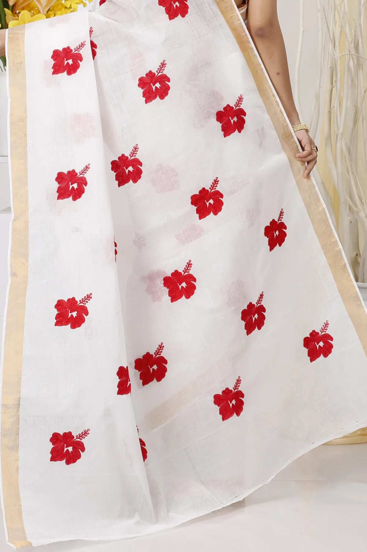 DipDiya Pure Cotton White Golden Leo Timeless Elegance Embroidery Tant Sarees