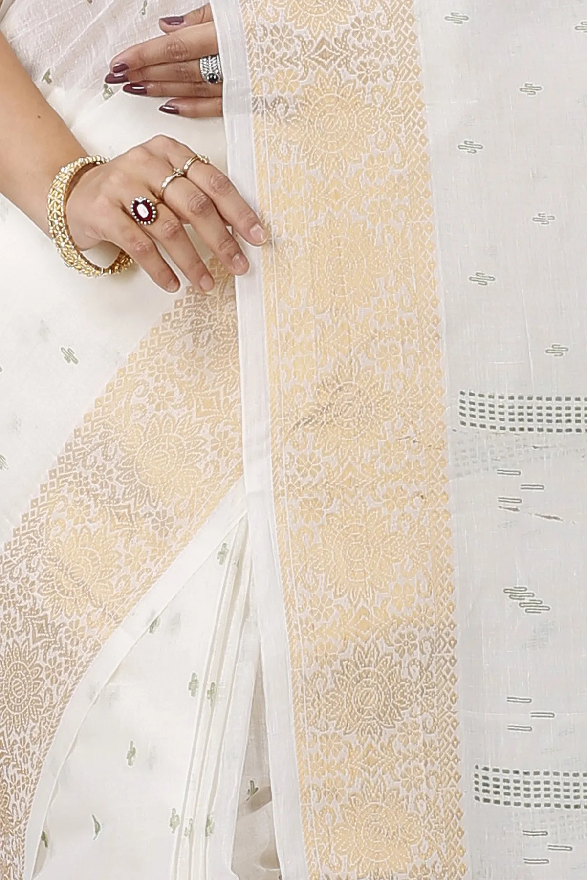 DipDiya Pure Cotton White Green Levi Crafted by Artisans Printed Tant Sarees