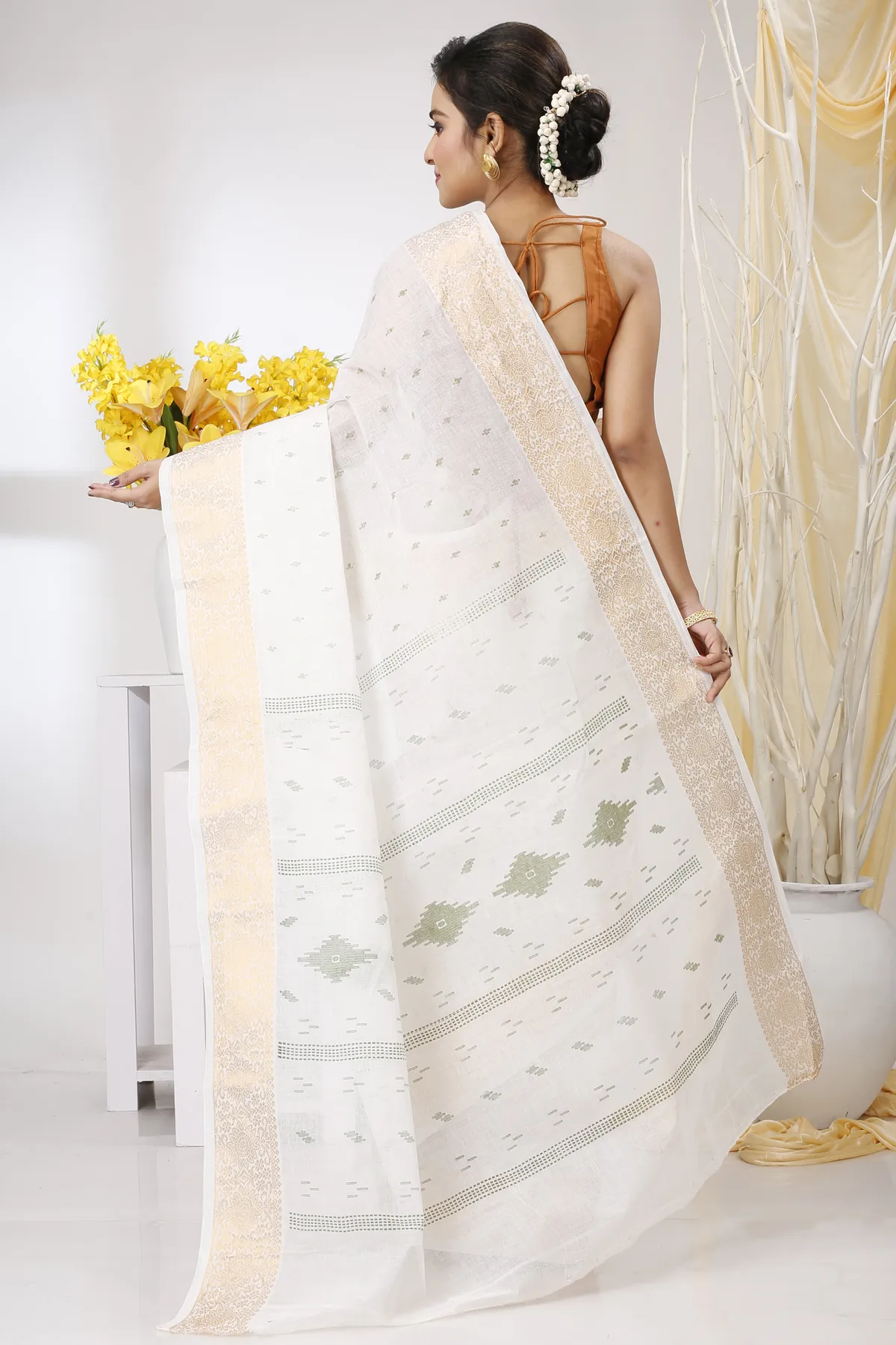 DipDiya Pure Cotton White Green Levi Crafted by Artisans Printed Tant Sarees