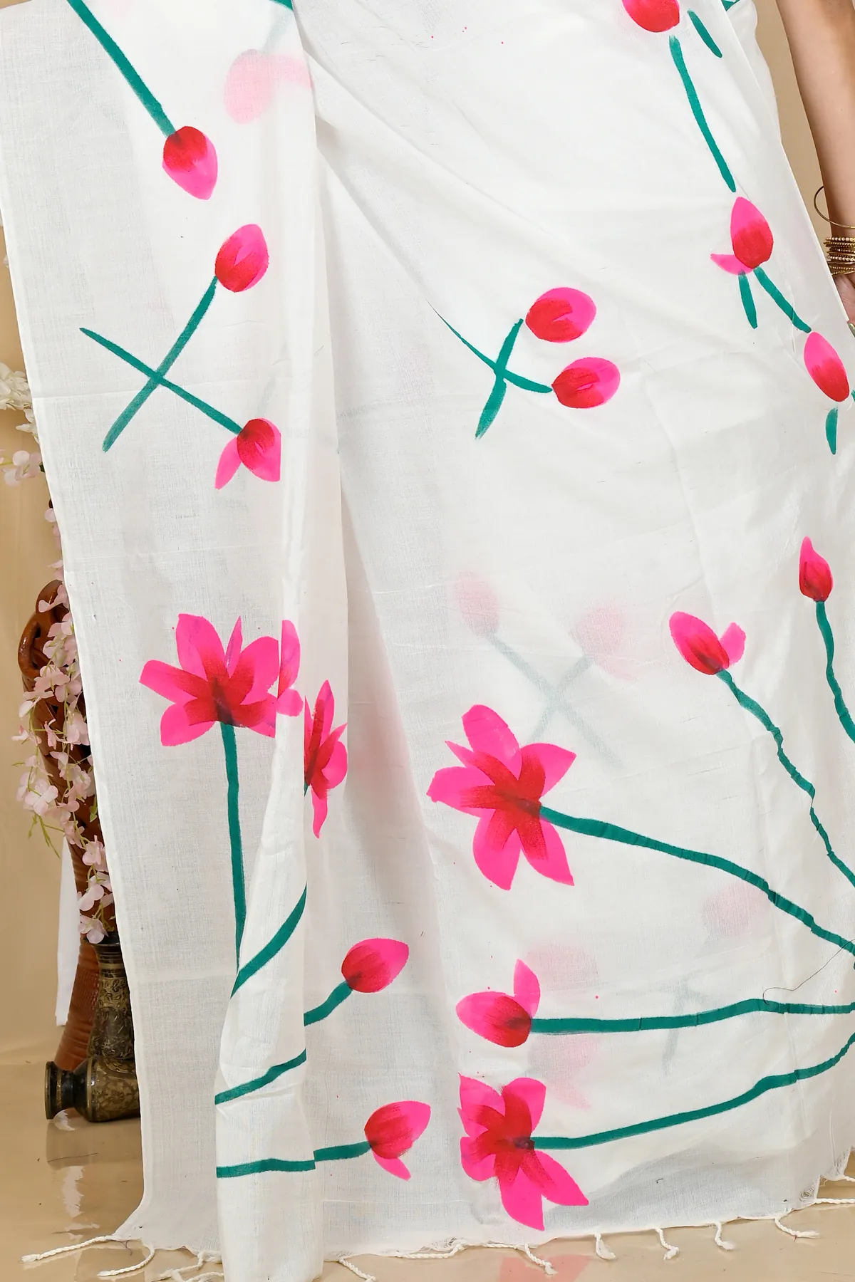 DipDiya Pure Cotton White Kamal Heritage Elegance Hand Painted Sarees