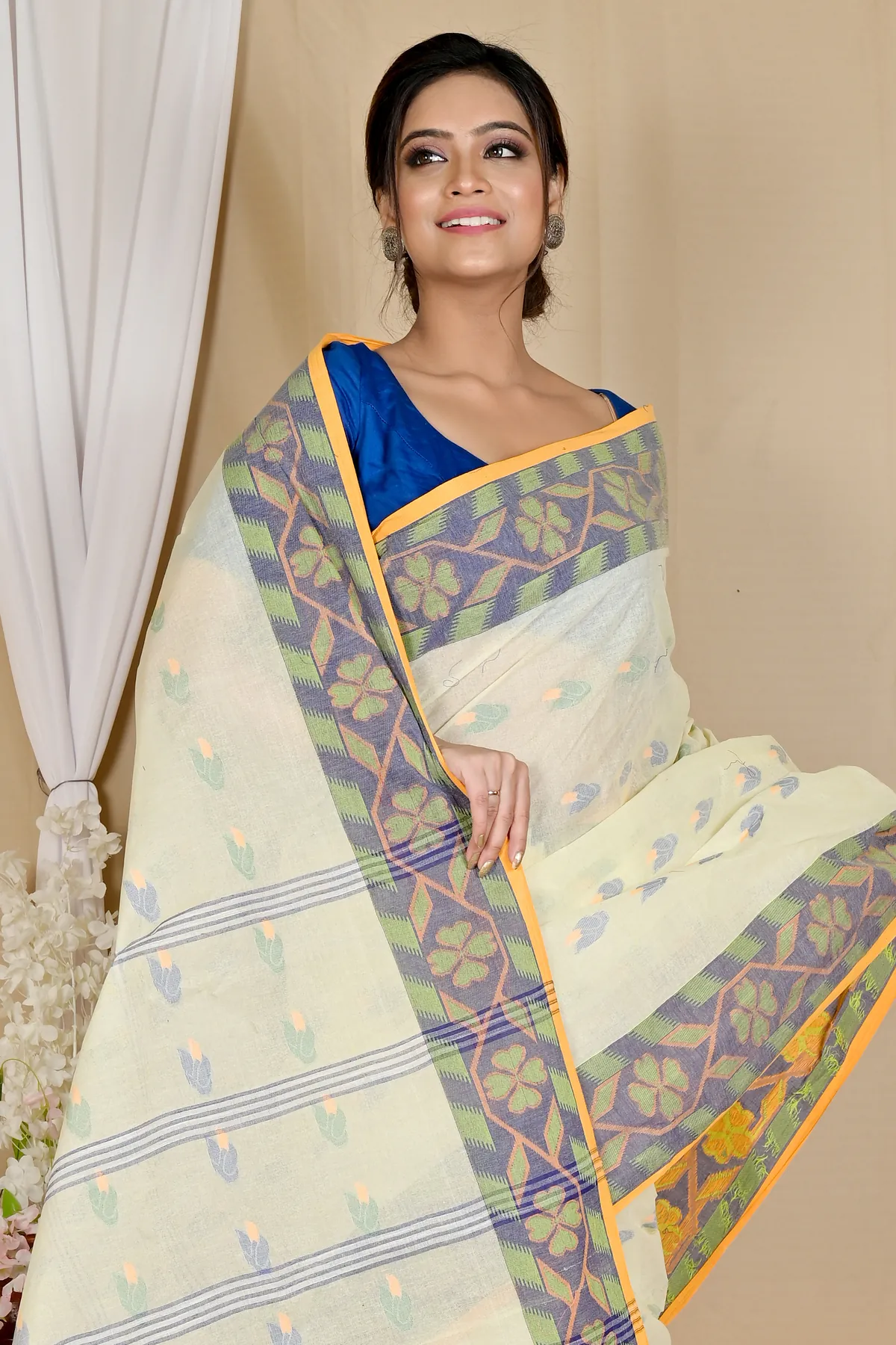 DipDiya Pure Cotton White Komtai Crafted by Artisans Tant Sarees