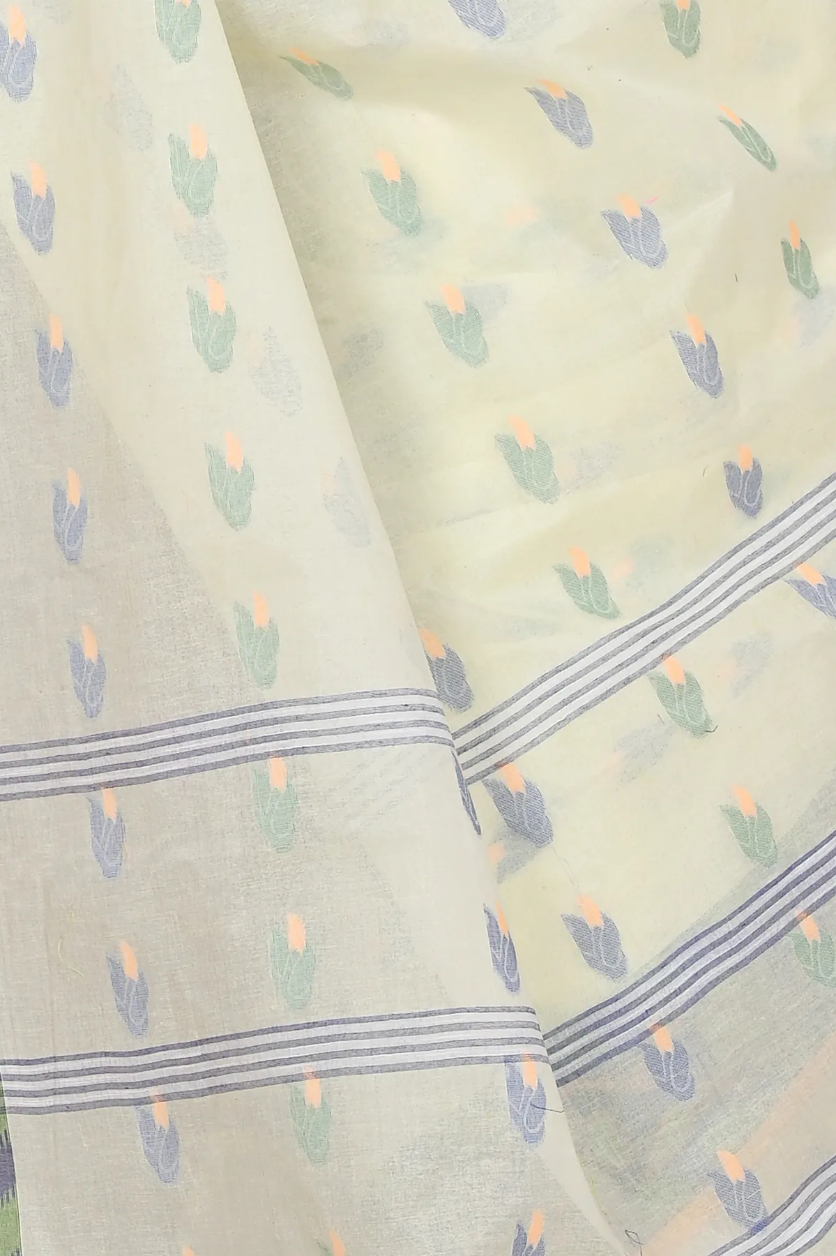 DipDiya Pure Cotton White Komtai Crafted by Artisans Tant Sarees