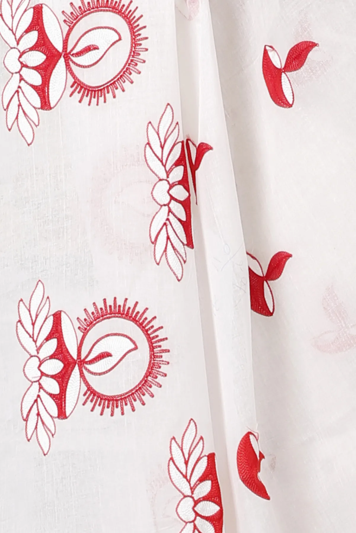 DipDiya Pure Cotton White Leo Timeless Bengal Embroidery Tant Sarees