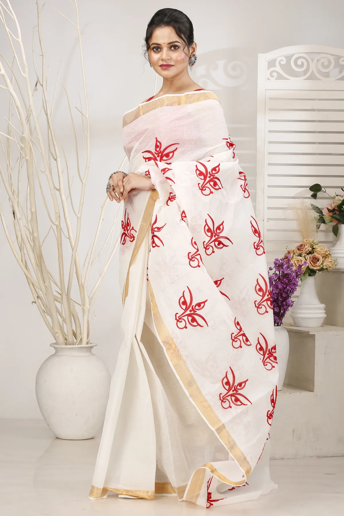 DipDiya Pure Cotton White Leoto Heritage of Bengal Embroidery Tant Sarees