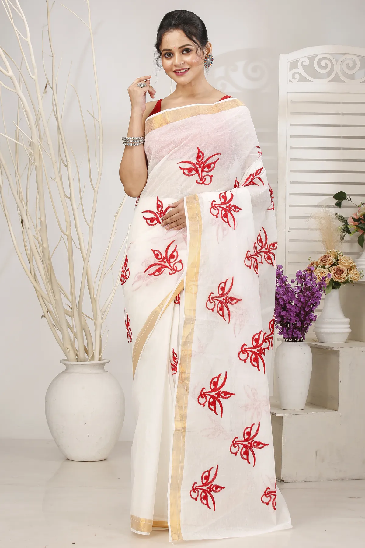 DipDiya Pure Cotton White Leoto Heritage of Bengal Embroidery Tant Sarees