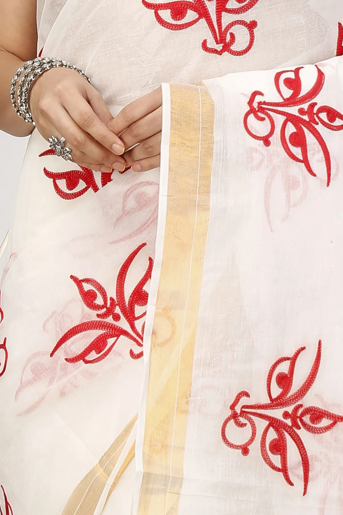 DipDiya Pure Cotton White Leoto Heritage of Bengal Embroidery Tant Sarees
