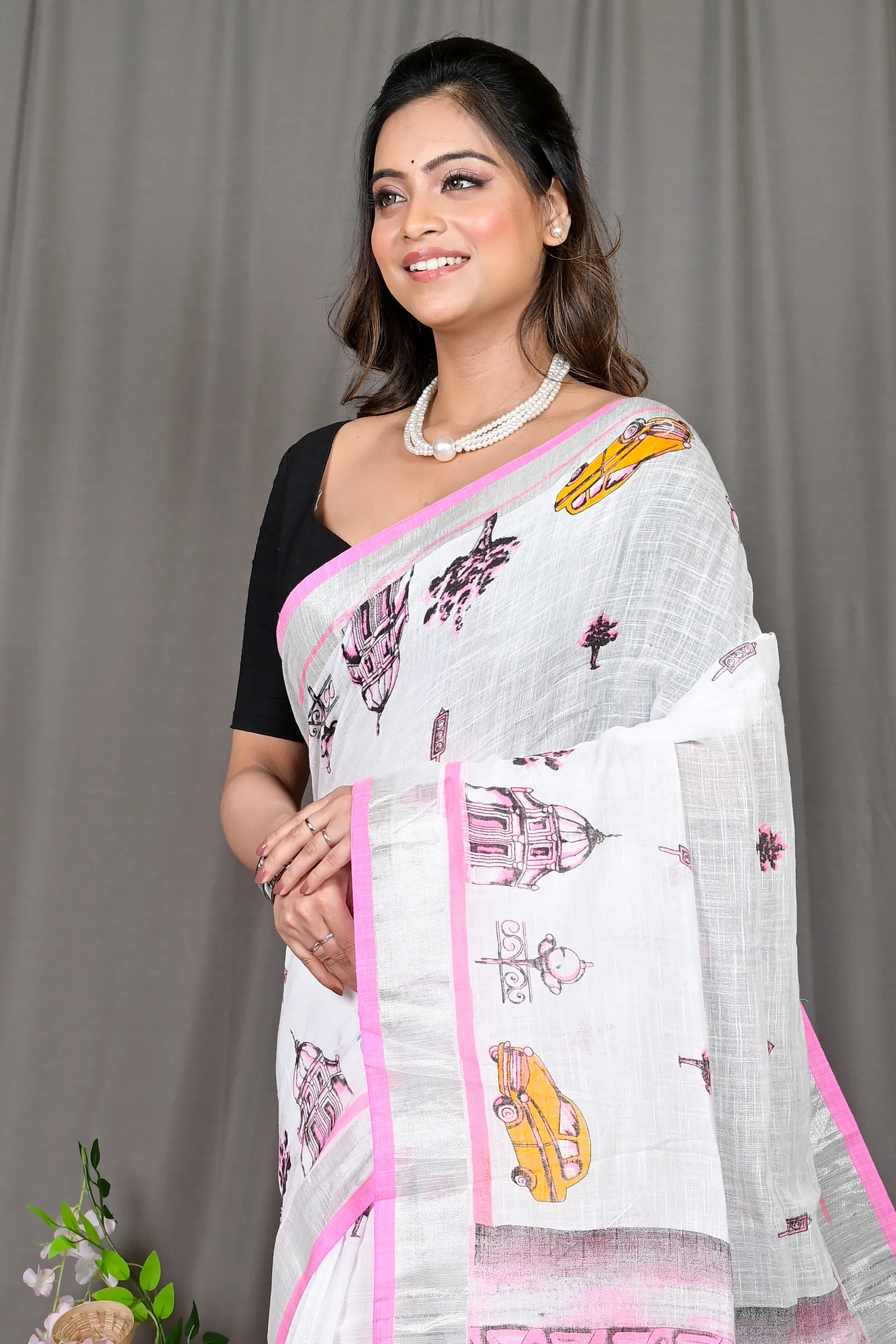 DipDiya Pure Cotton White Pink Soher Heritage Elegance Printed Handloom Sarees