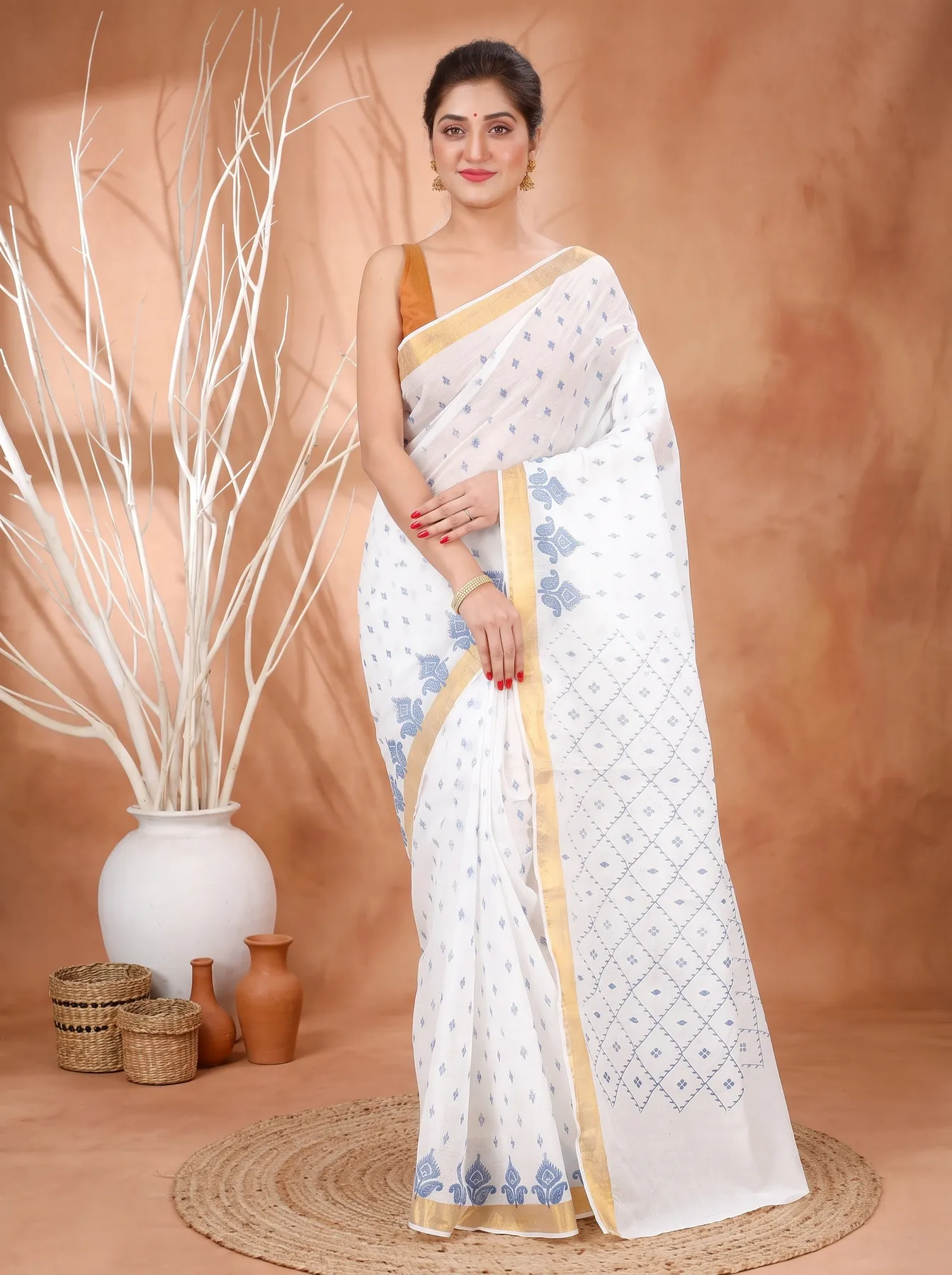 DipDiya Pure Cotton White Purpel Ekant Print Classic Grace Printed Tant Sarees