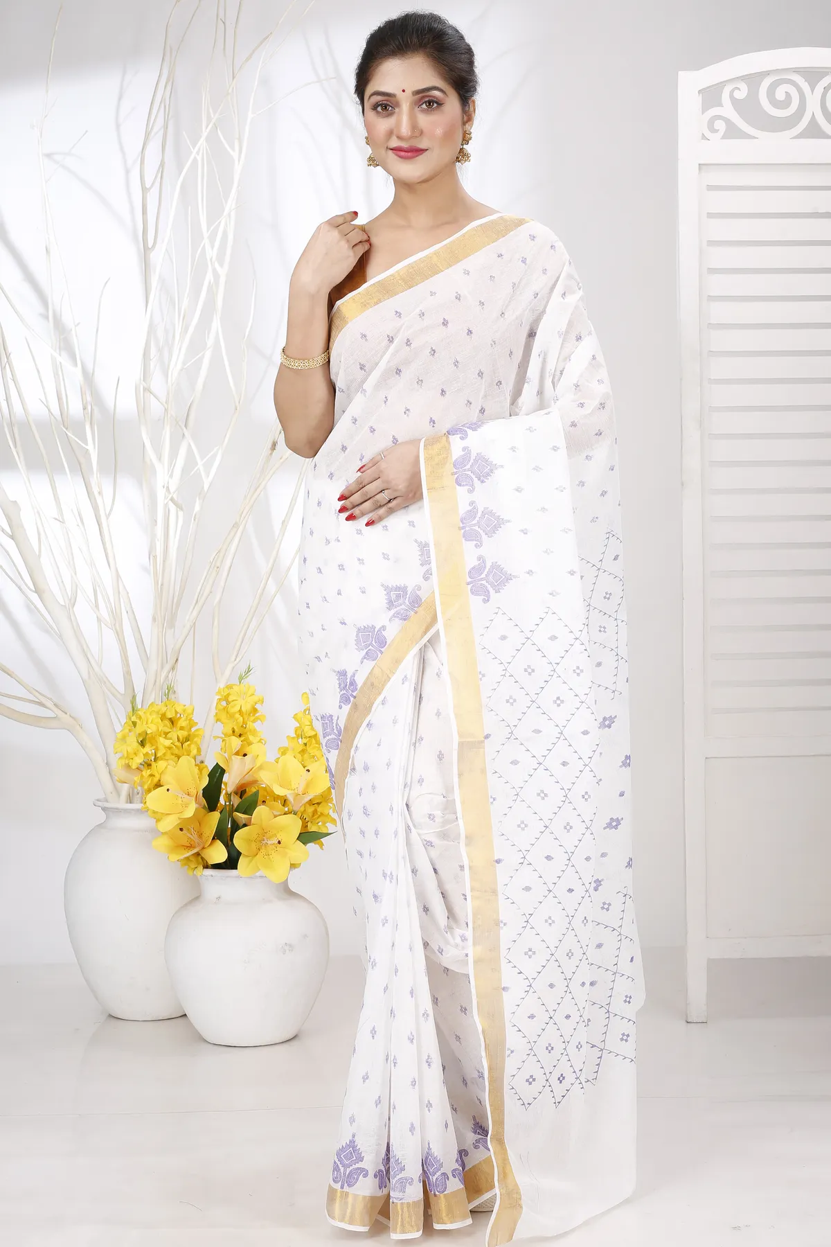 DipDiya Pure Cotton White Purpel Ekant Print Classic Grace Printed Tant Sarees