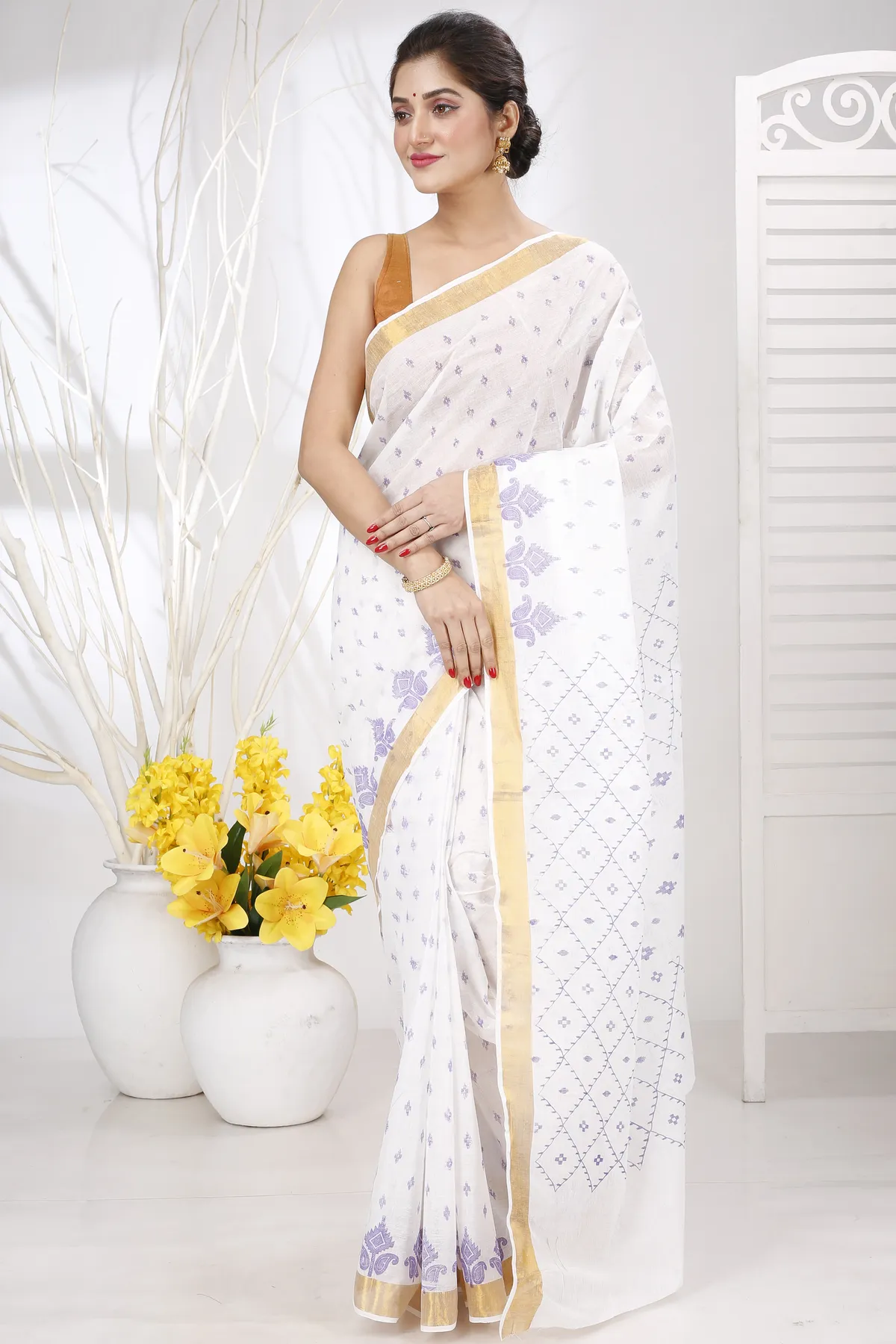 DipDiya Pure Cotton White Purpel Ekant Print Classic Grace Printed Tant Sarees
