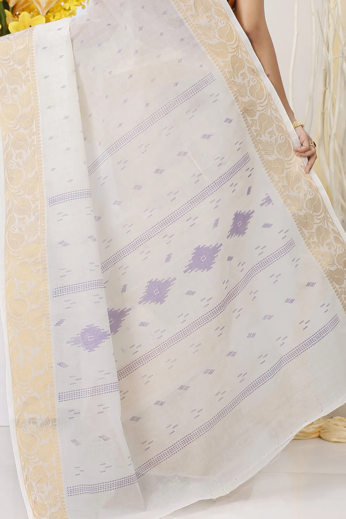 DipDiya Pure Cotton White Purpel Levi Classic Bengali Printed Tant Sarees