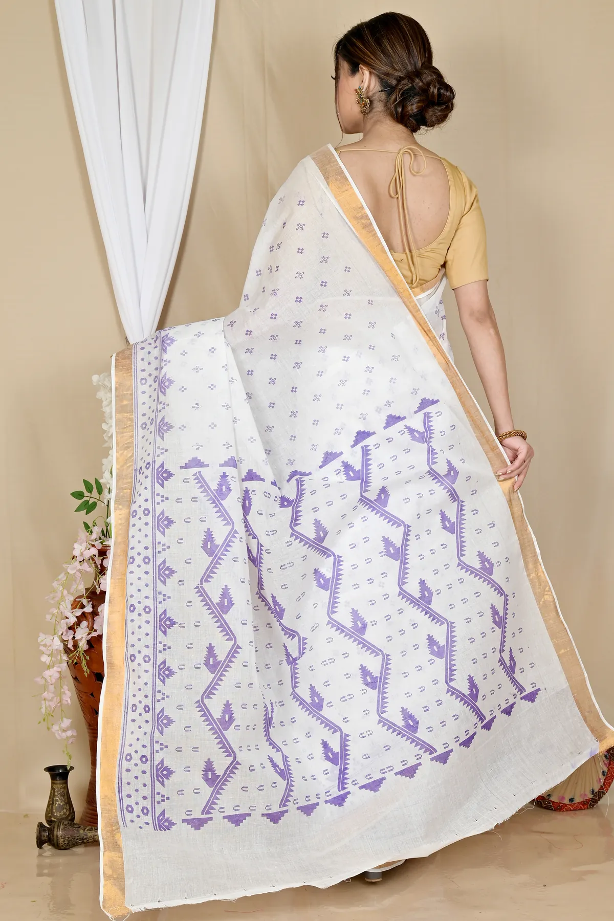 DipDiya Pure Cotton White Purple Ekta Print Crafted by Artisans Printed Tant Sarees