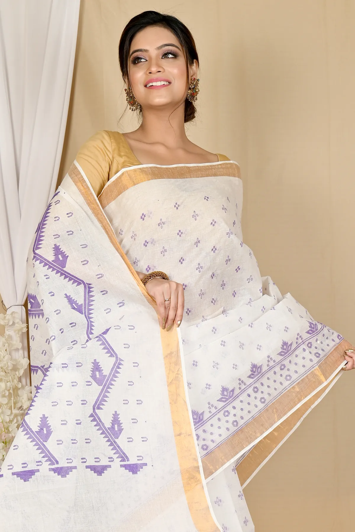 DipDiya Pure Cotton White Purple Ekta Print Crafted by Artisans Printed Tant Sarees