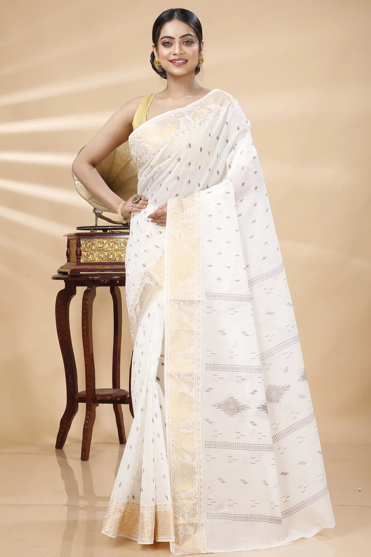 DipDiya Pure Cotton White Purvi Grace of Bengal Printed Tant Sarees